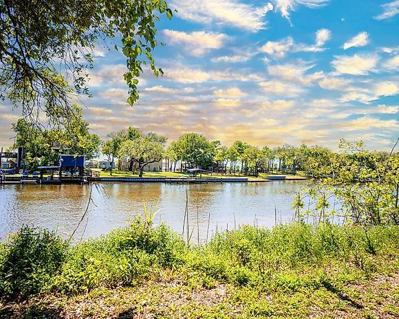 Sargent, TX 77414,118 Oak CIR