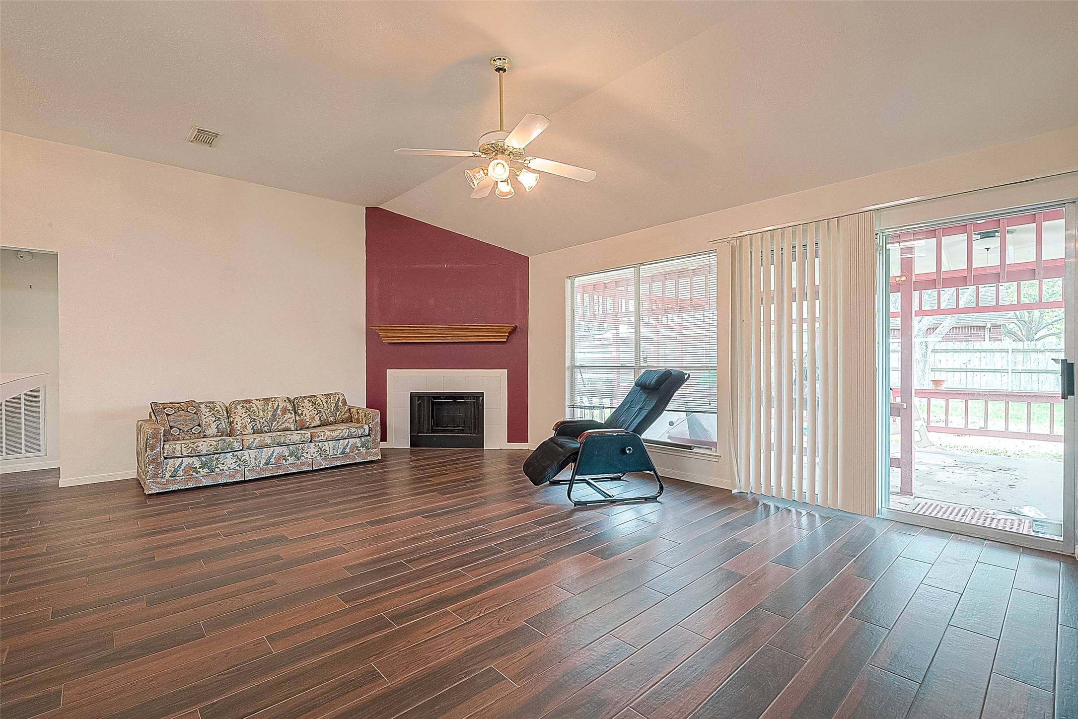 Rosenberg, TX 77471,1402 Canton CIR