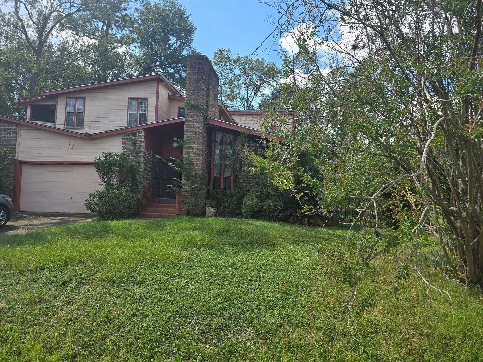 Houston, TX 77016,5030 Bretshire DR