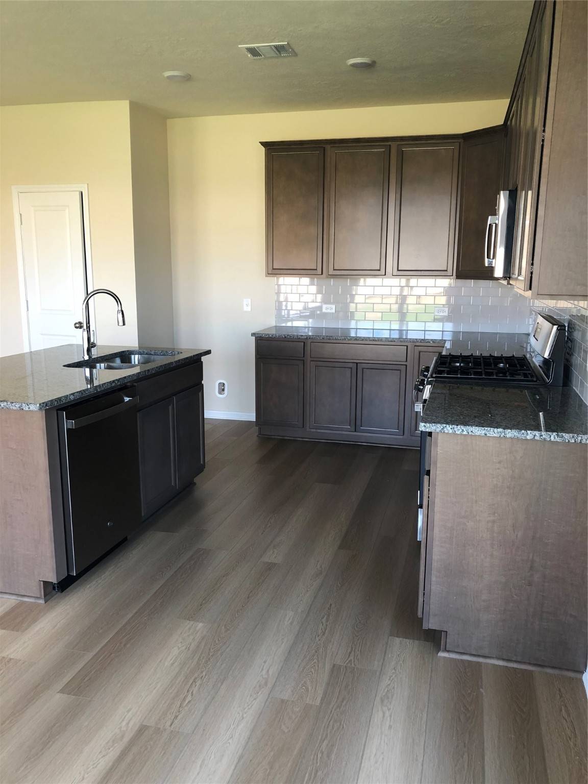 Brenham, TX 77833,1006 Old Vine