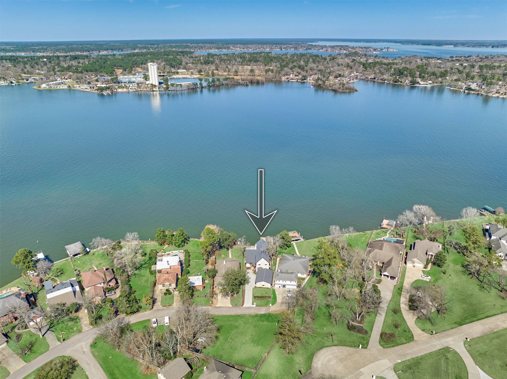 Montgomery, TX 77356,925 Paradise LN