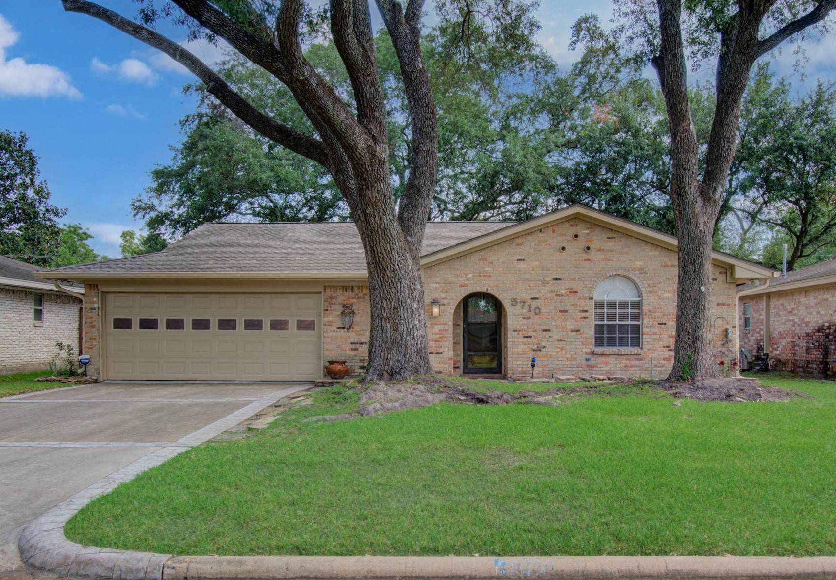 Houston, TX 77092,5710 Verdome LN