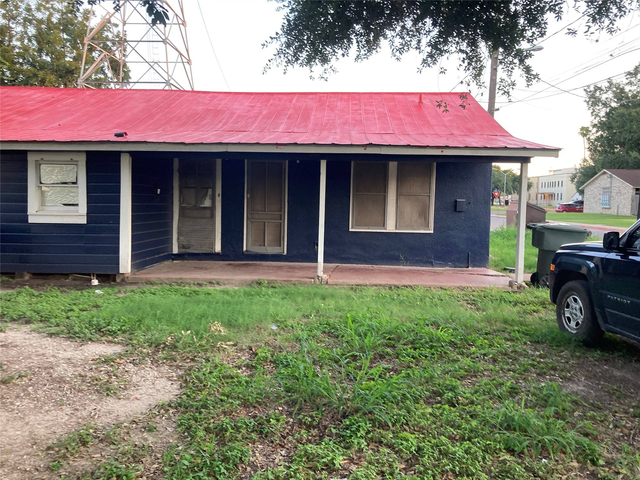 Alice, TX 78332,602 E 4th ST