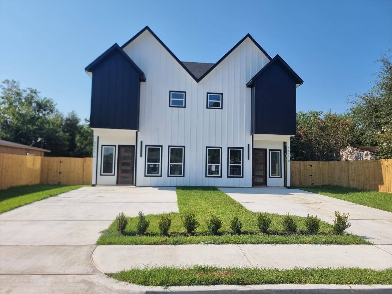 Houston, TX 77033,5642 Hirondel ST #A