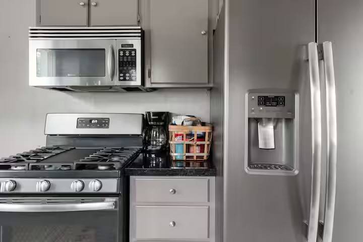 College Station, TX 77840,1017 MILNER