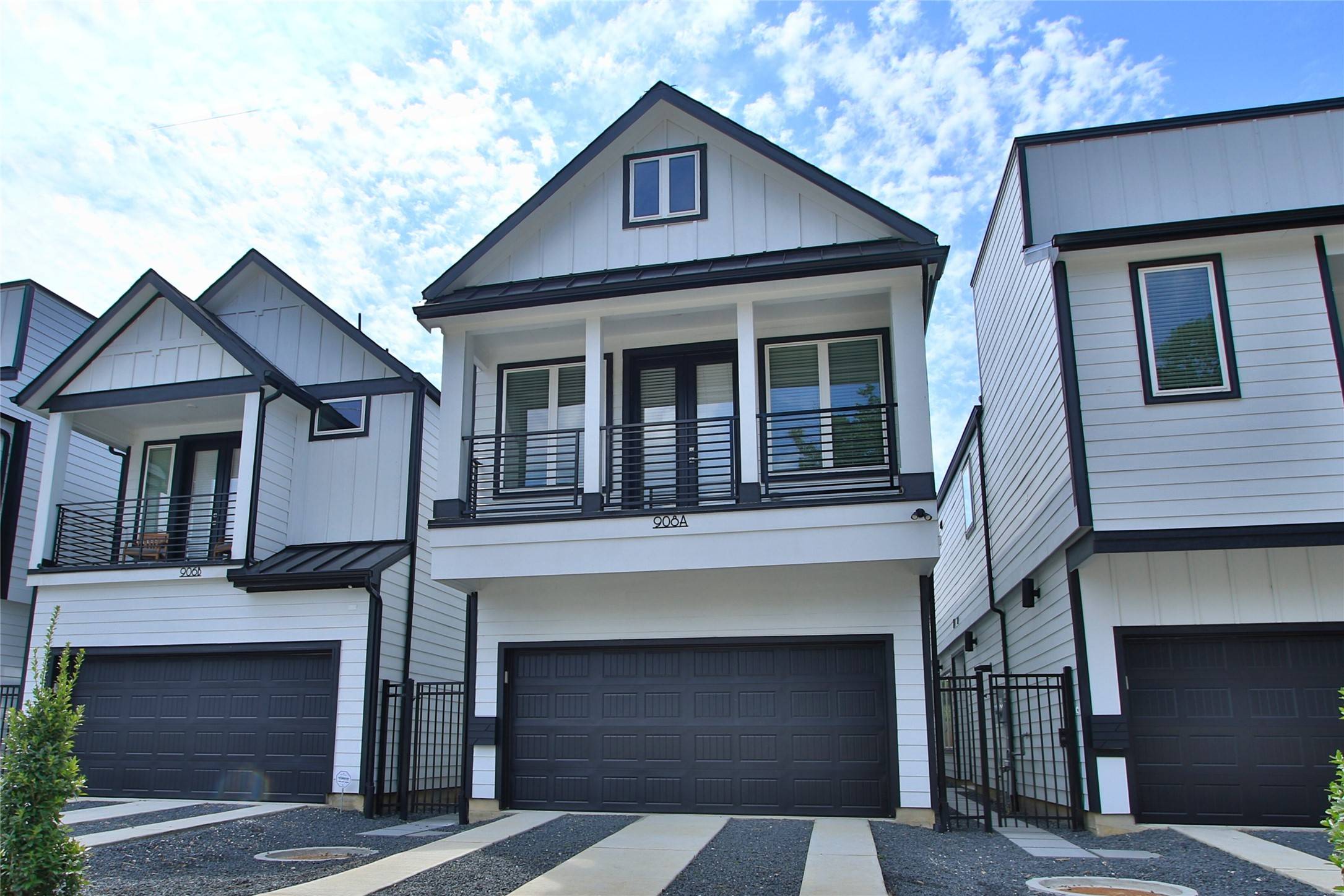 Houston, TX 77018,908A W 21st ST