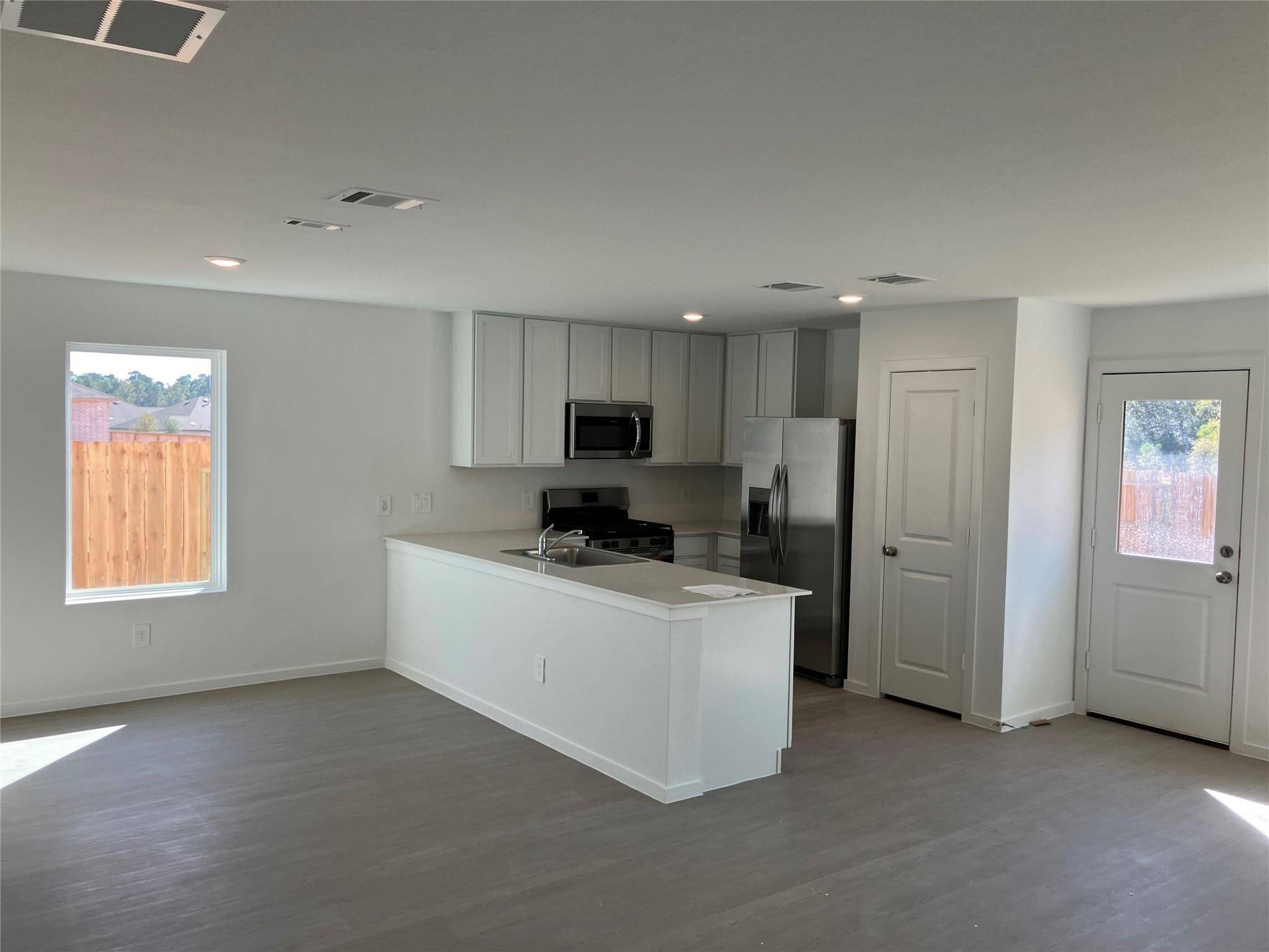 Houston, TX 77016,10824 Red Orchid DR