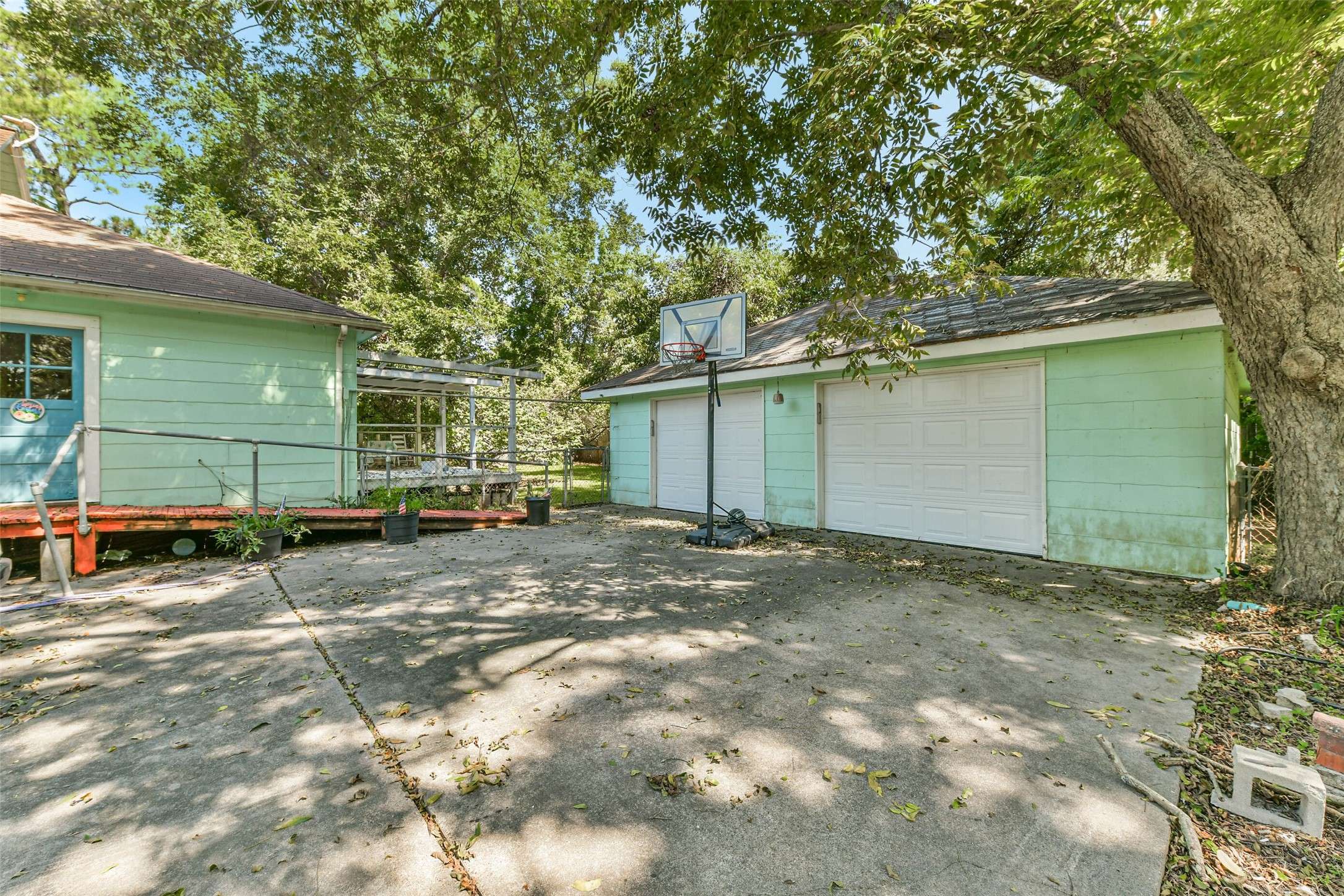 La Marque, TX 77568,1311 Scott ST