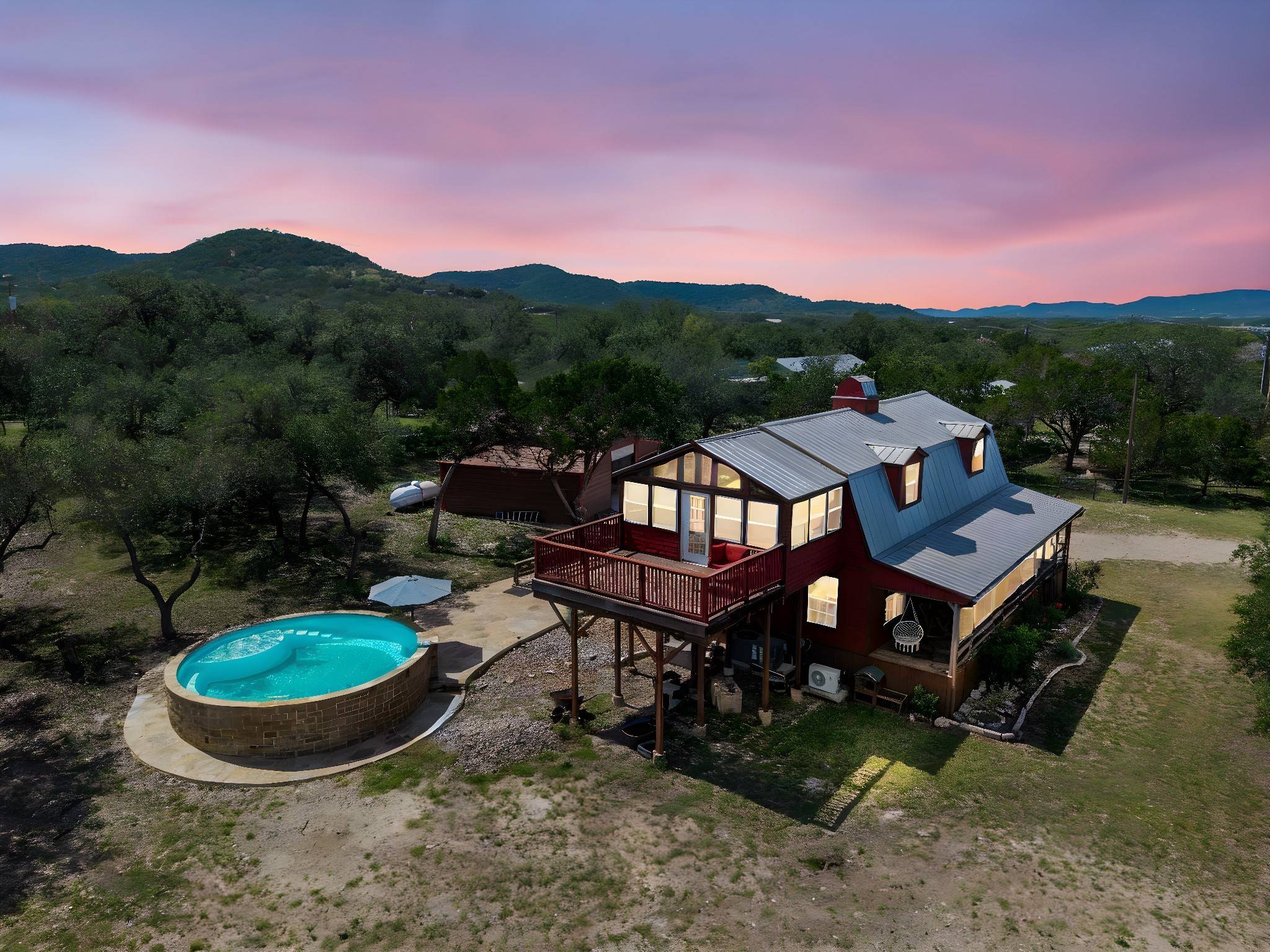 Leakey, TX 78873,291 Spring Branch DR