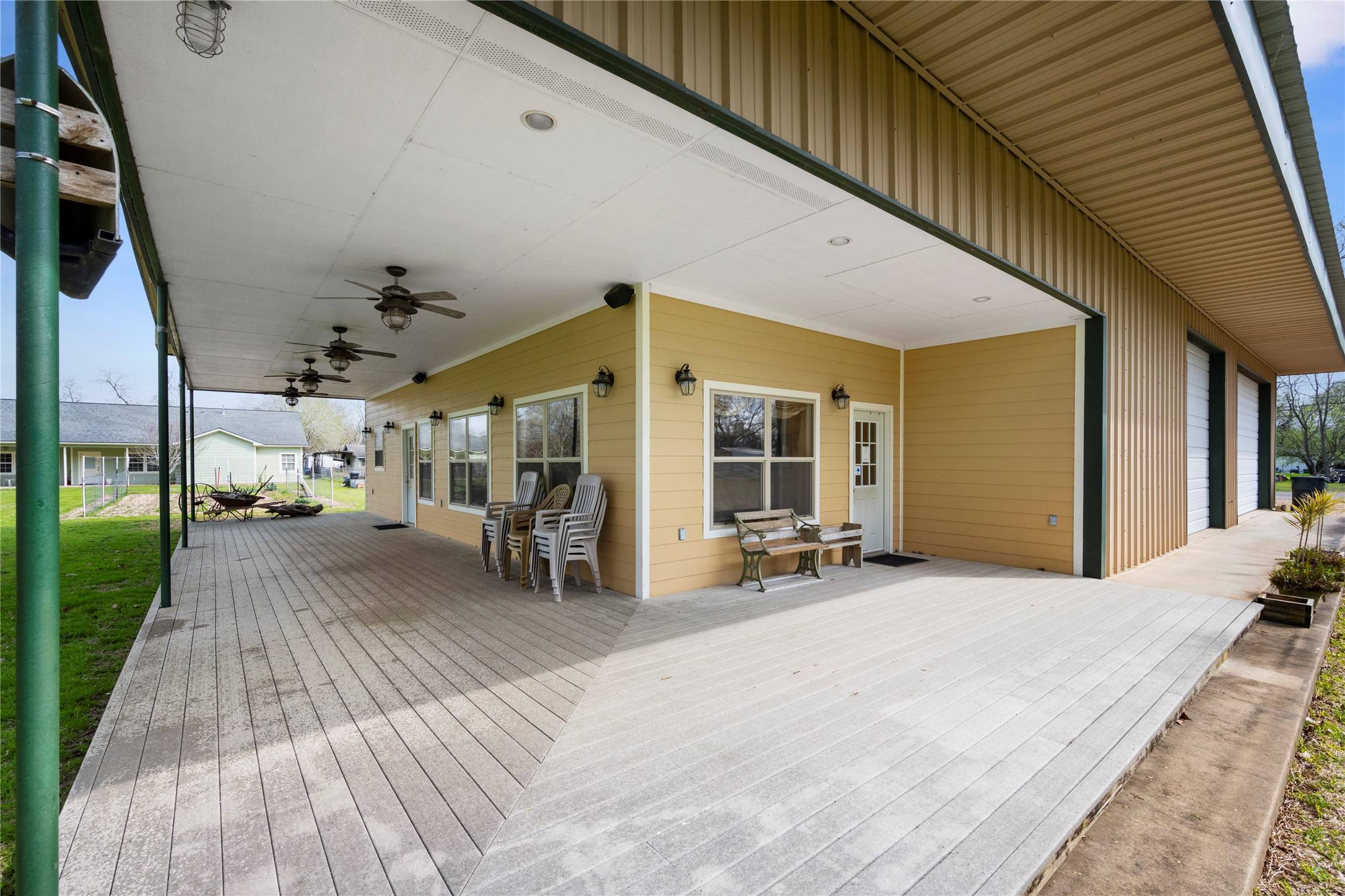Columbus, TX 78934,000 Robson
