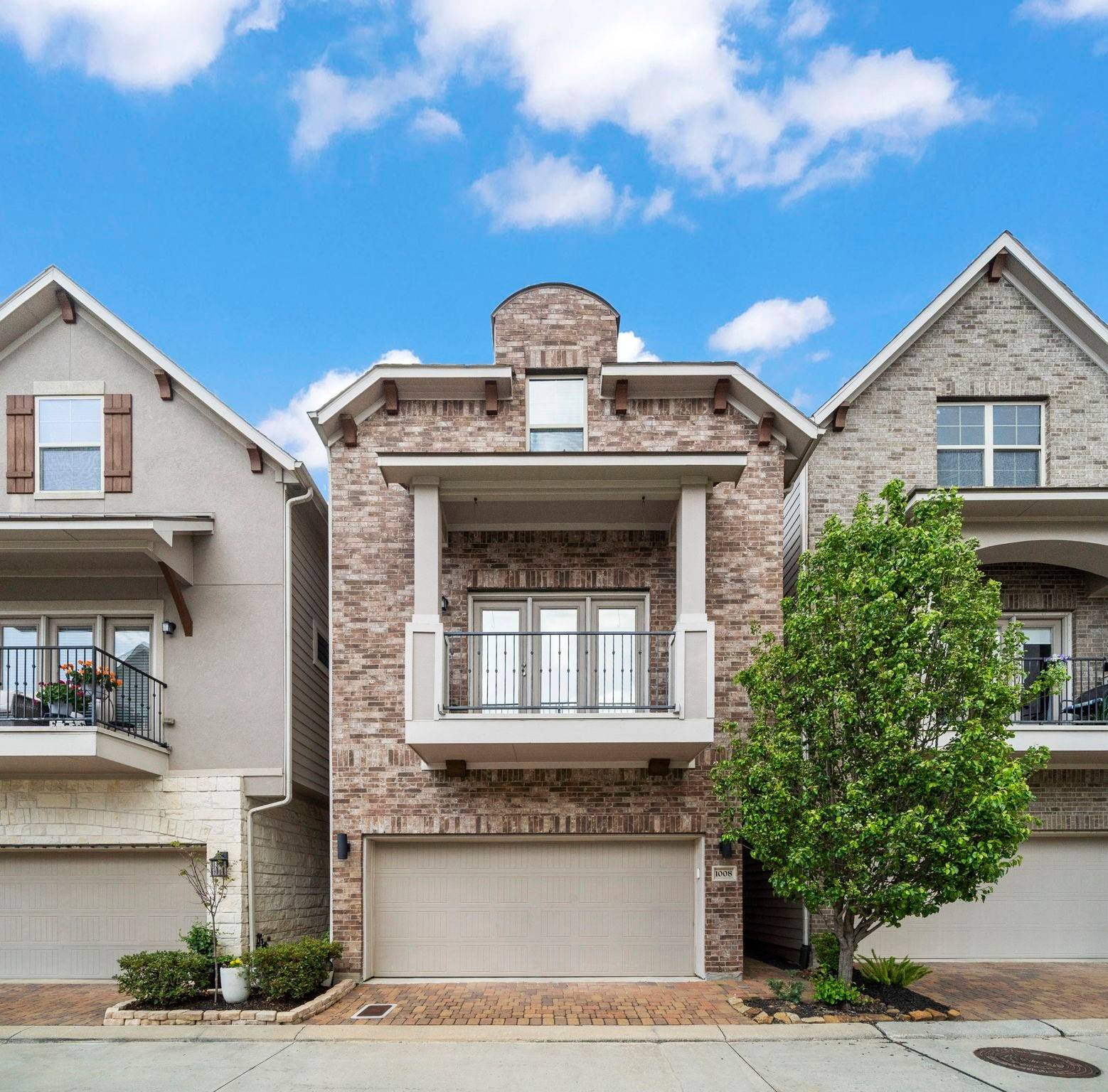 Houston, TX 77018,1008 Shepherd Oaks DR