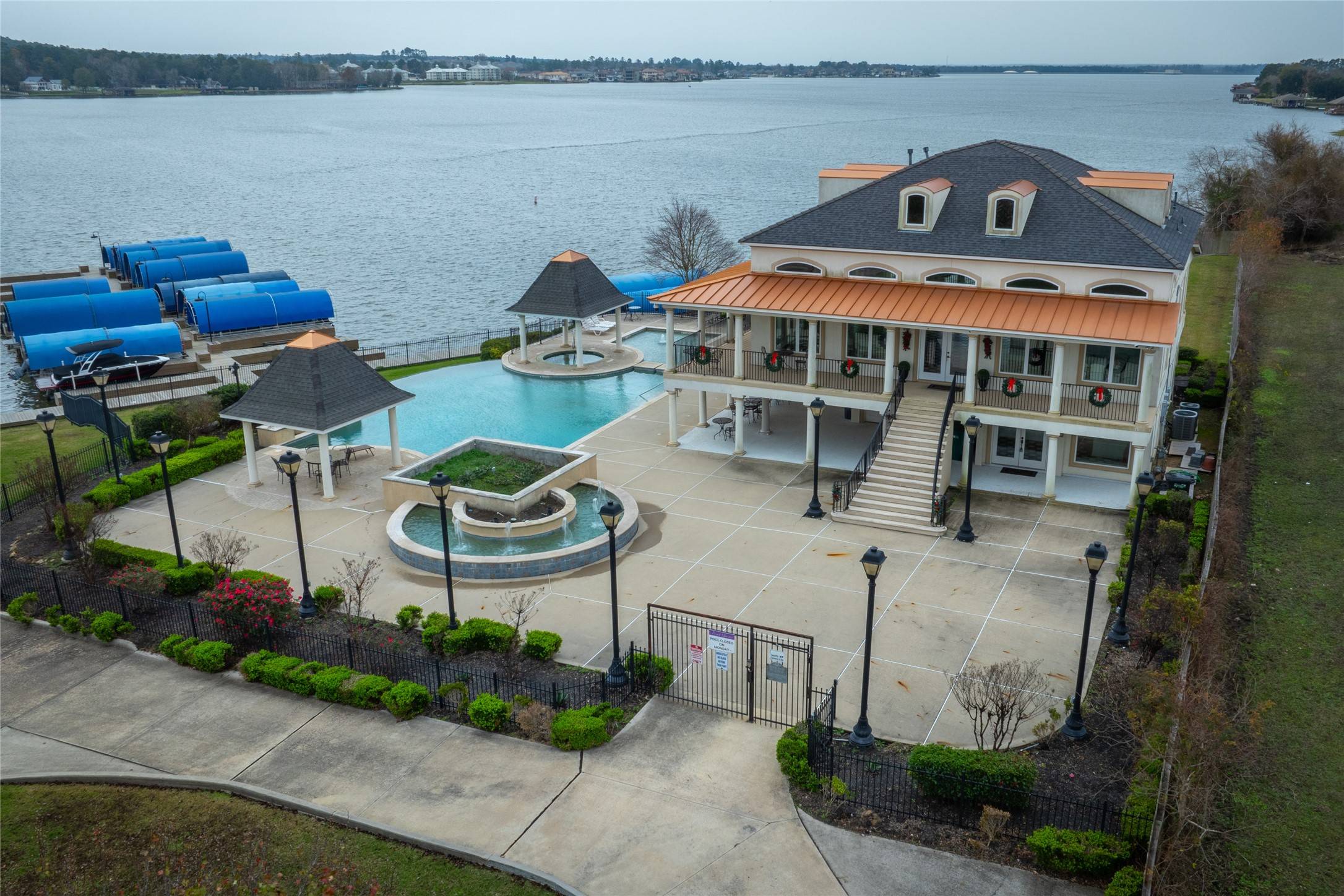 Willis, TX 77318,12892 French Quarter DR