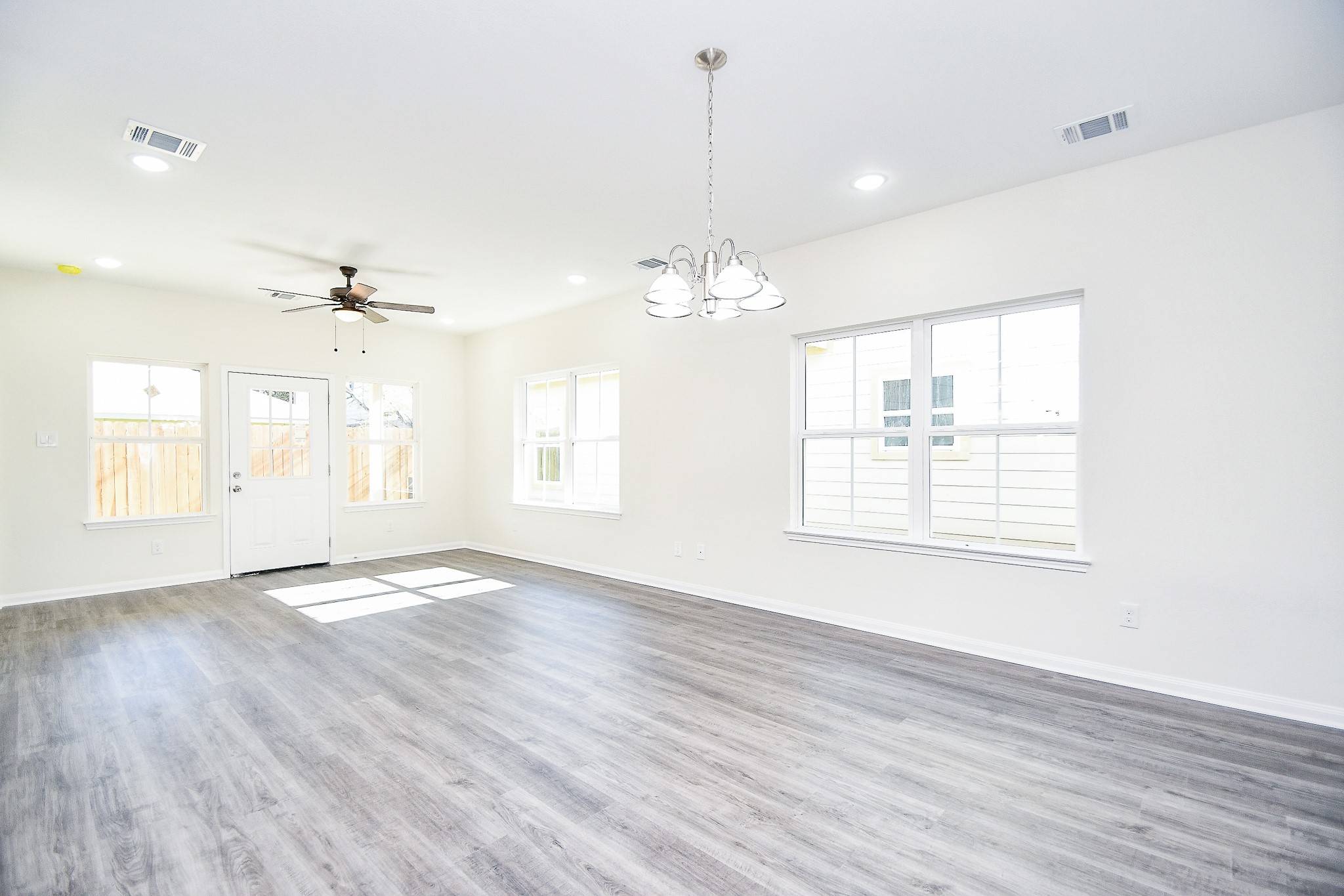 Houston, TX 77014,12210 Heather Flower LN