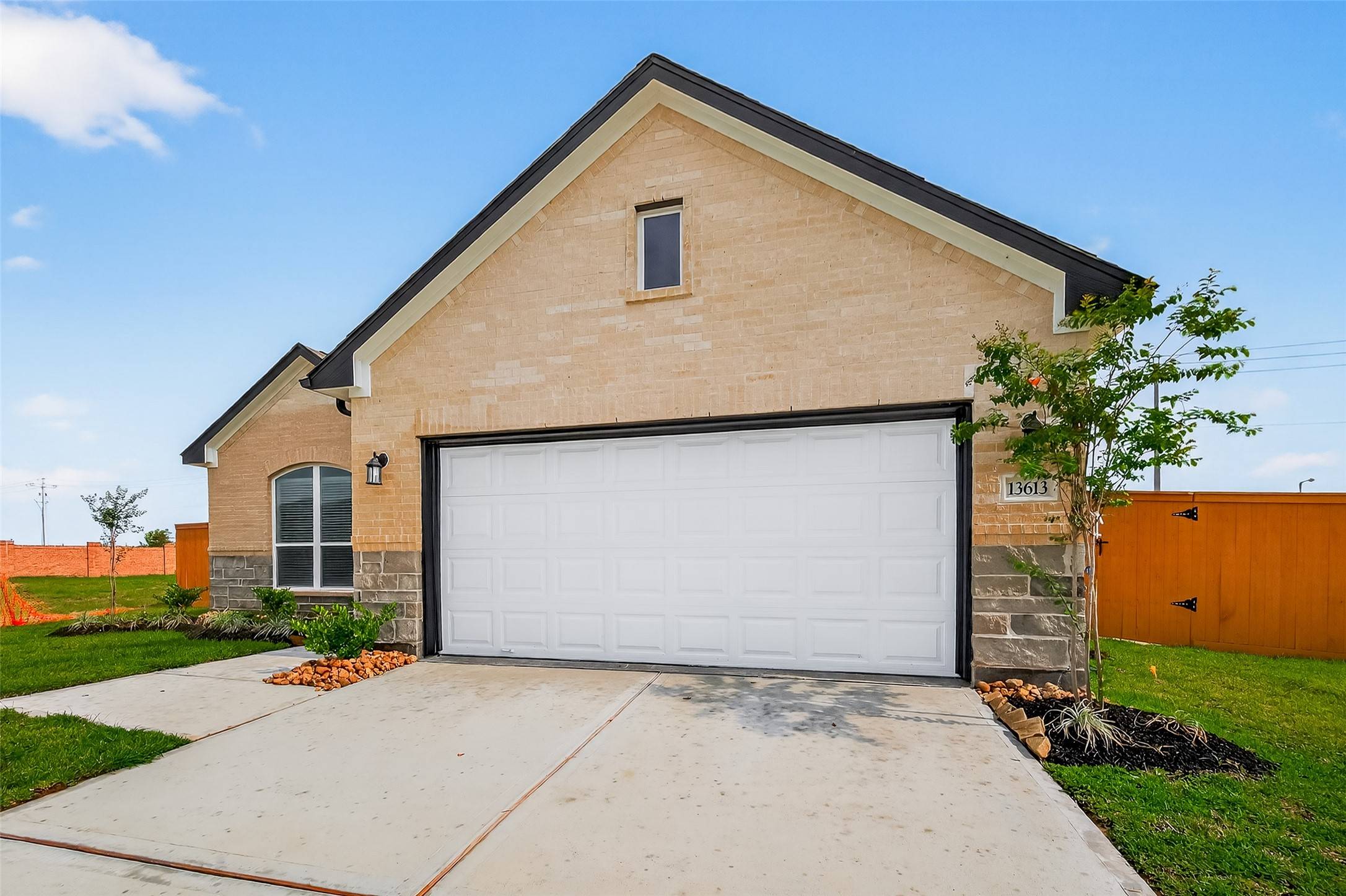 Texas City, TX 77568,13613 Windward Mist DR