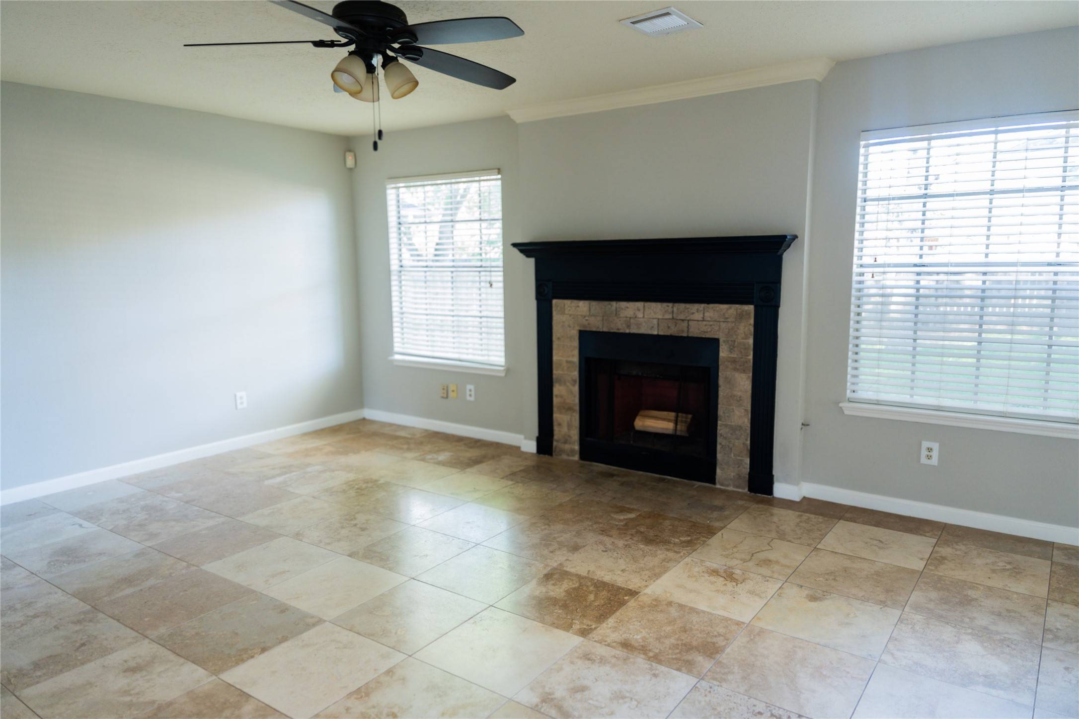 Sugar Land, TX 77479,6311 Laurel Bush LN