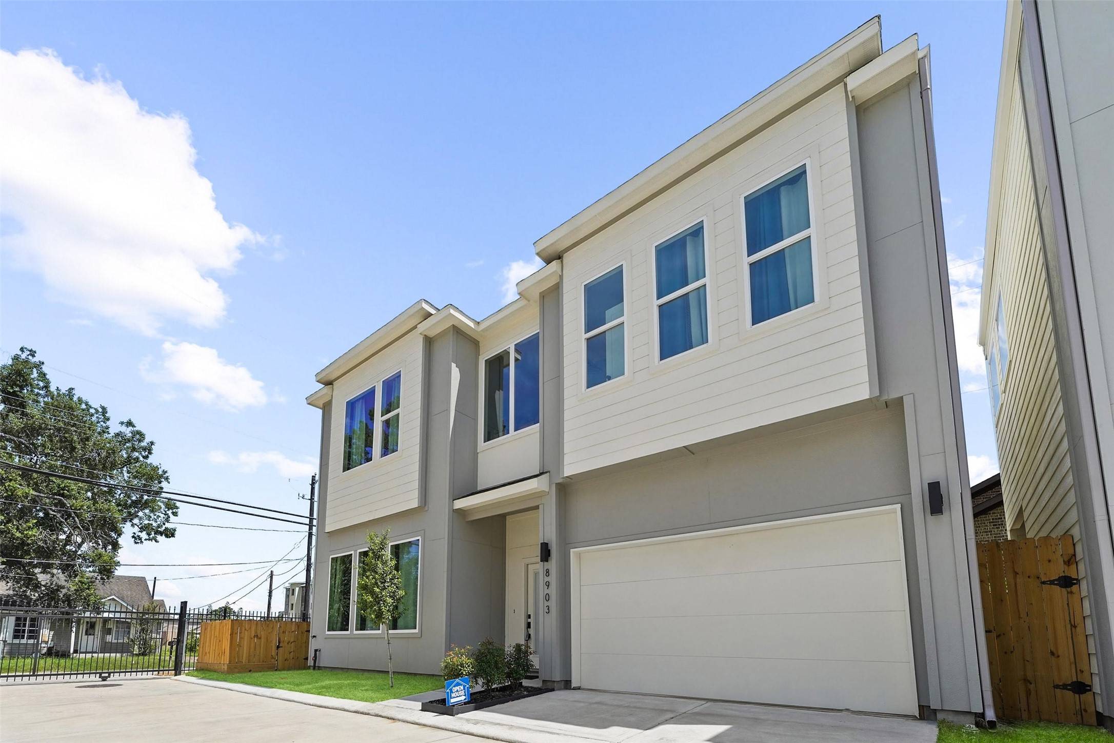Houston, TX 77080,8907 Knoll Branch Dr DR