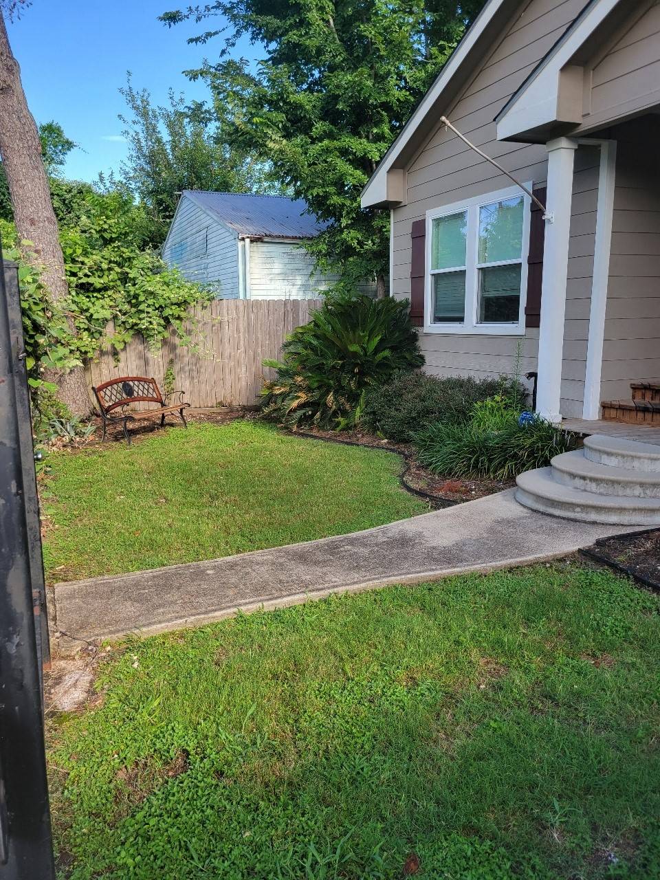Houston, TX 77009,1015 E 23rd ST
