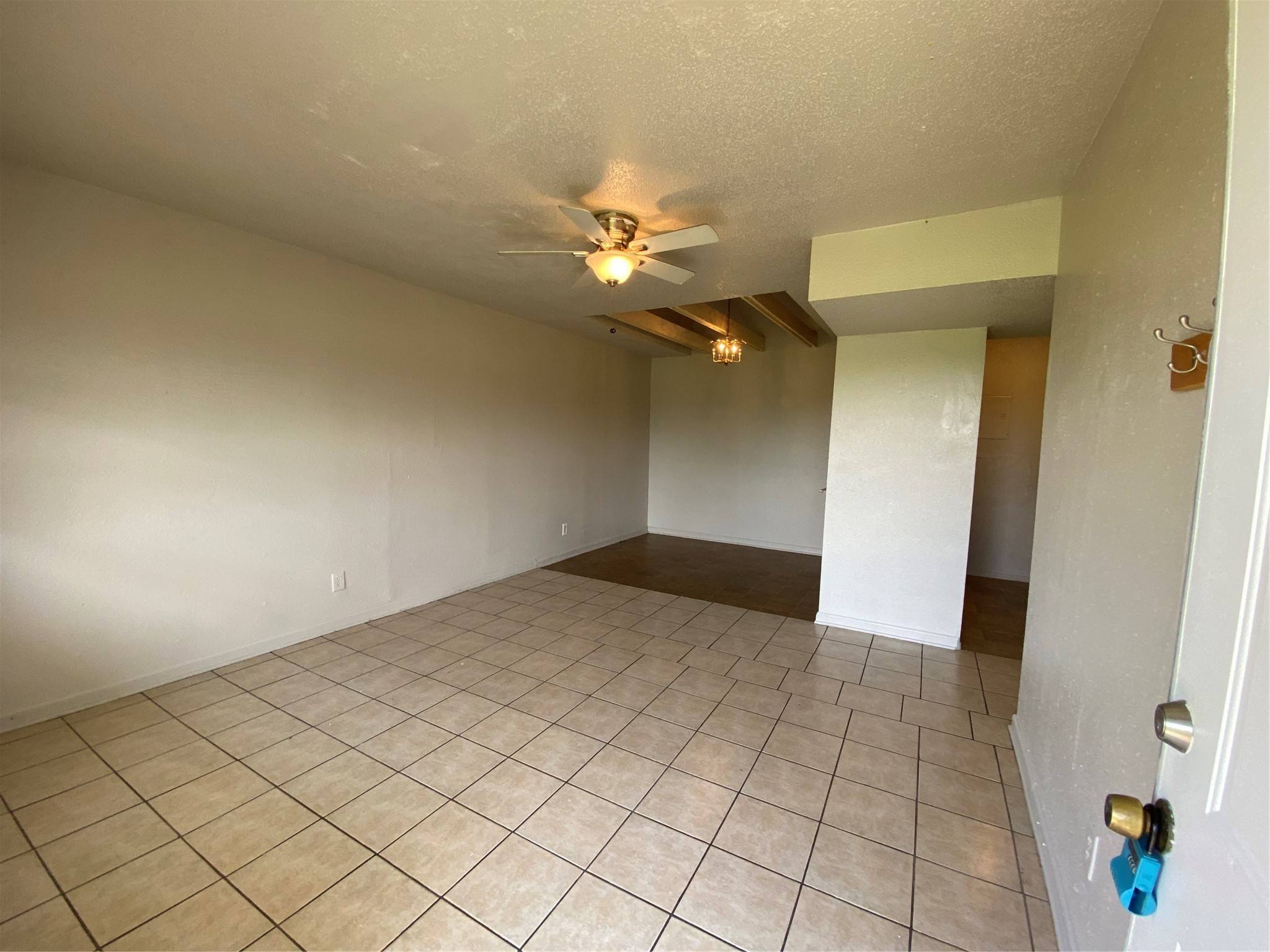 Eagle Lake, TX 77434,500 Austin RD #4