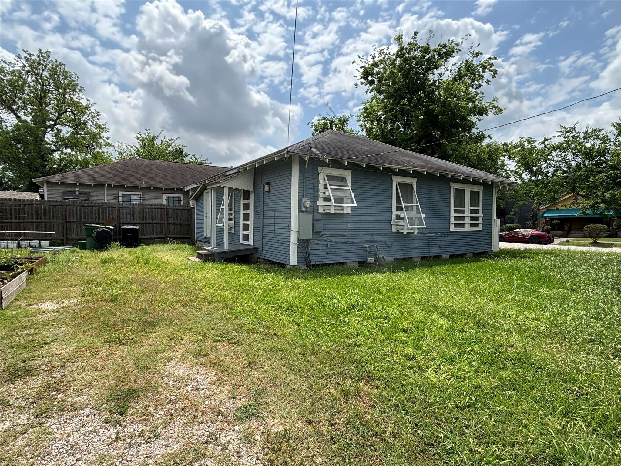 Houston, TX 77004,3301 Dennis ST