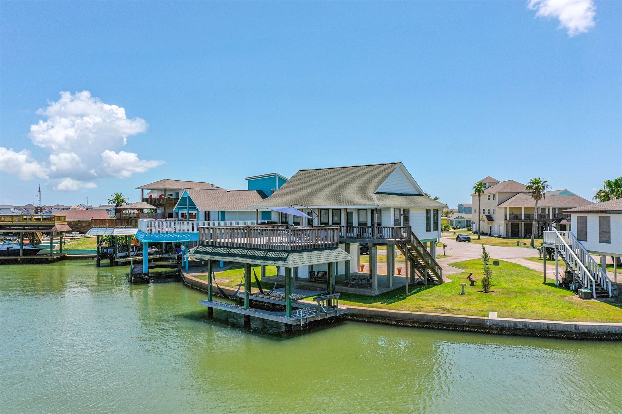 Tiki Island, TX 77554,1122 Makatea