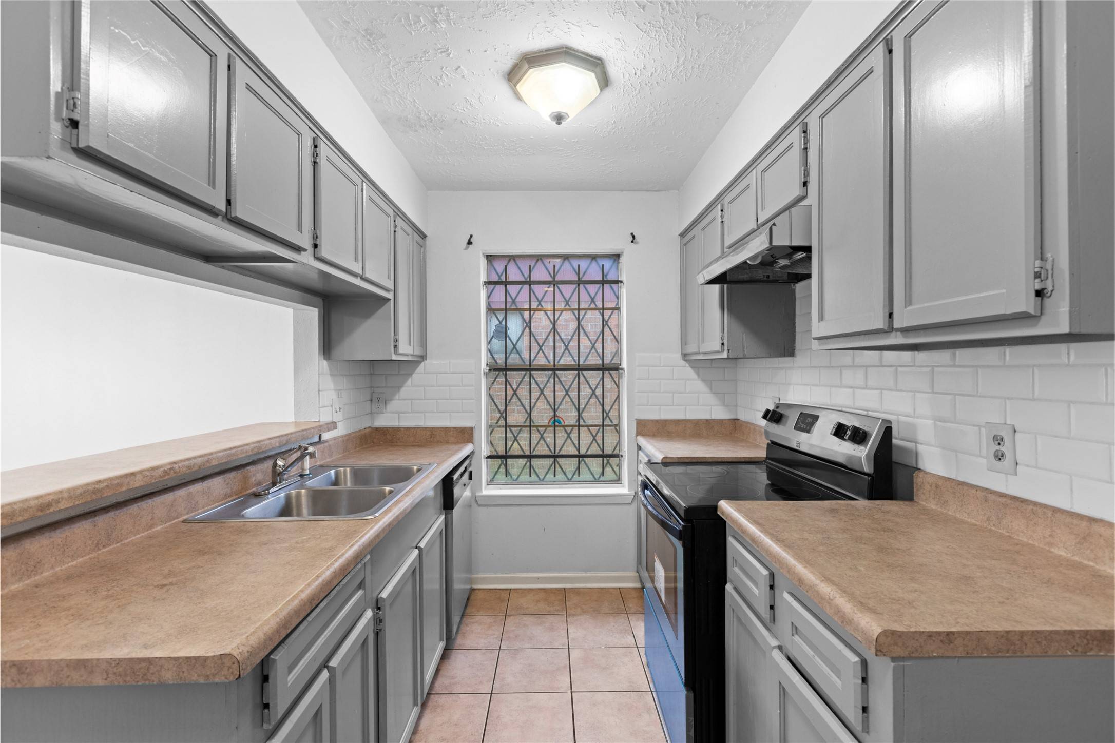 Channelview, TX 77530,1330 Stevenage LN