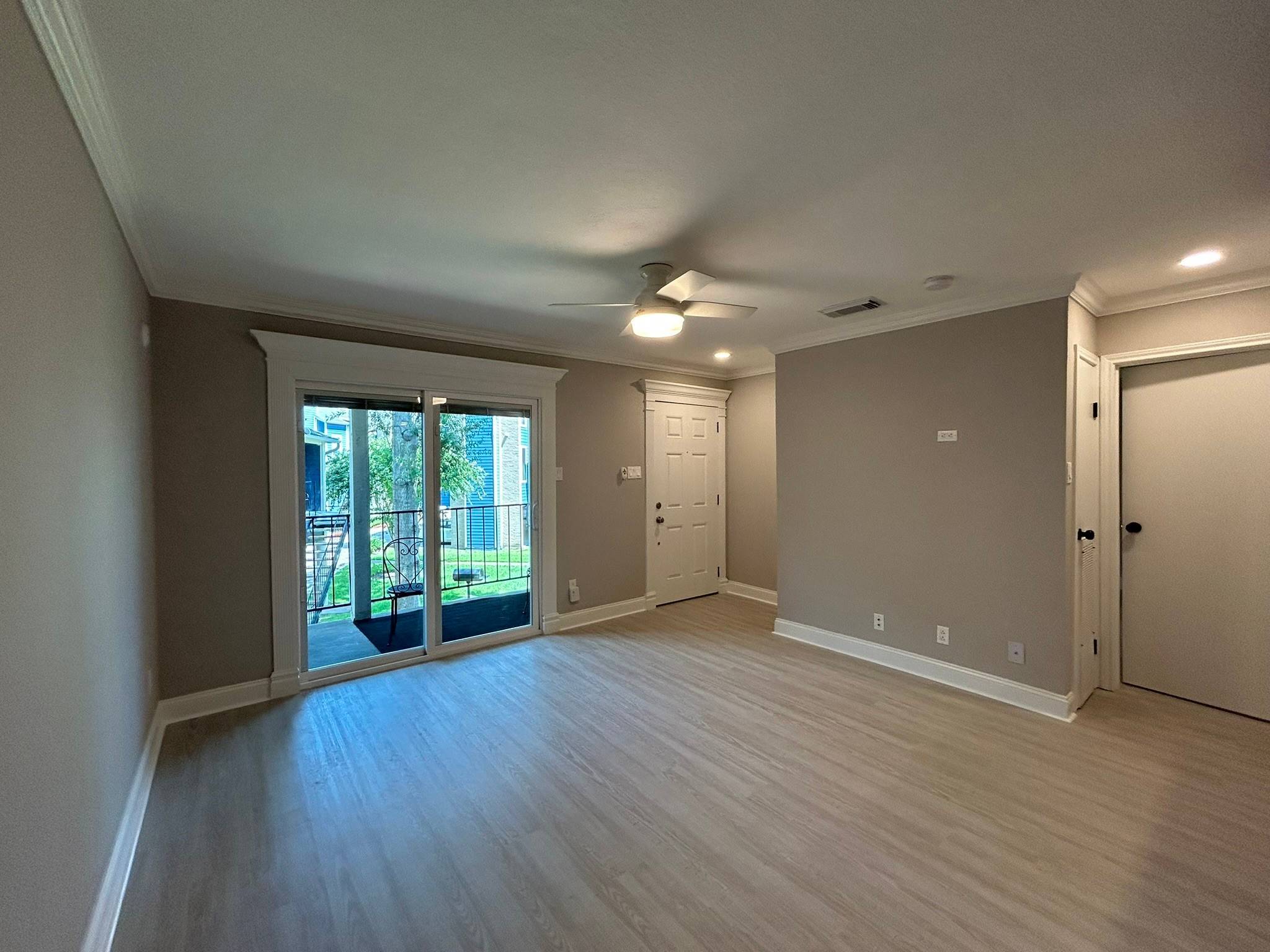Webster, TX 77058,18511 Egret Bay BLVD #409