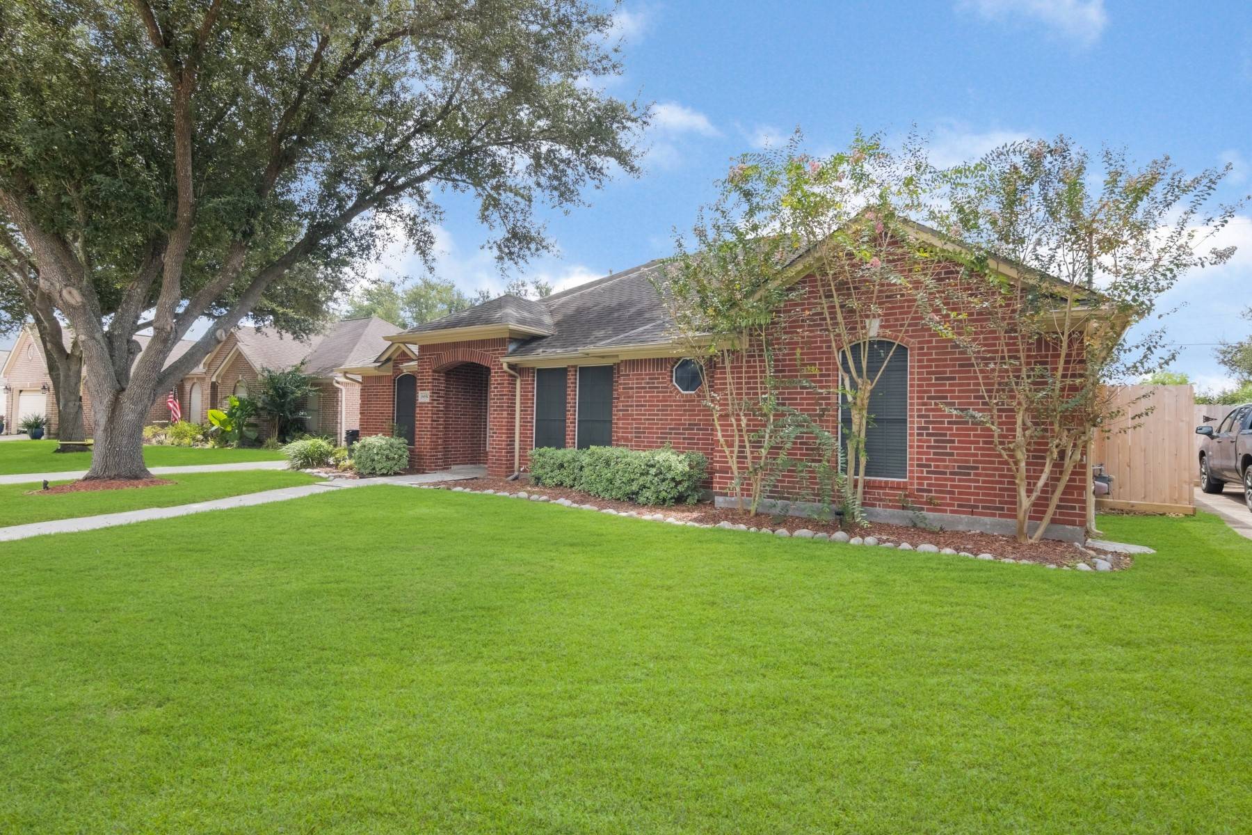 Pasadena, TX 77505,6850 Kemper DR