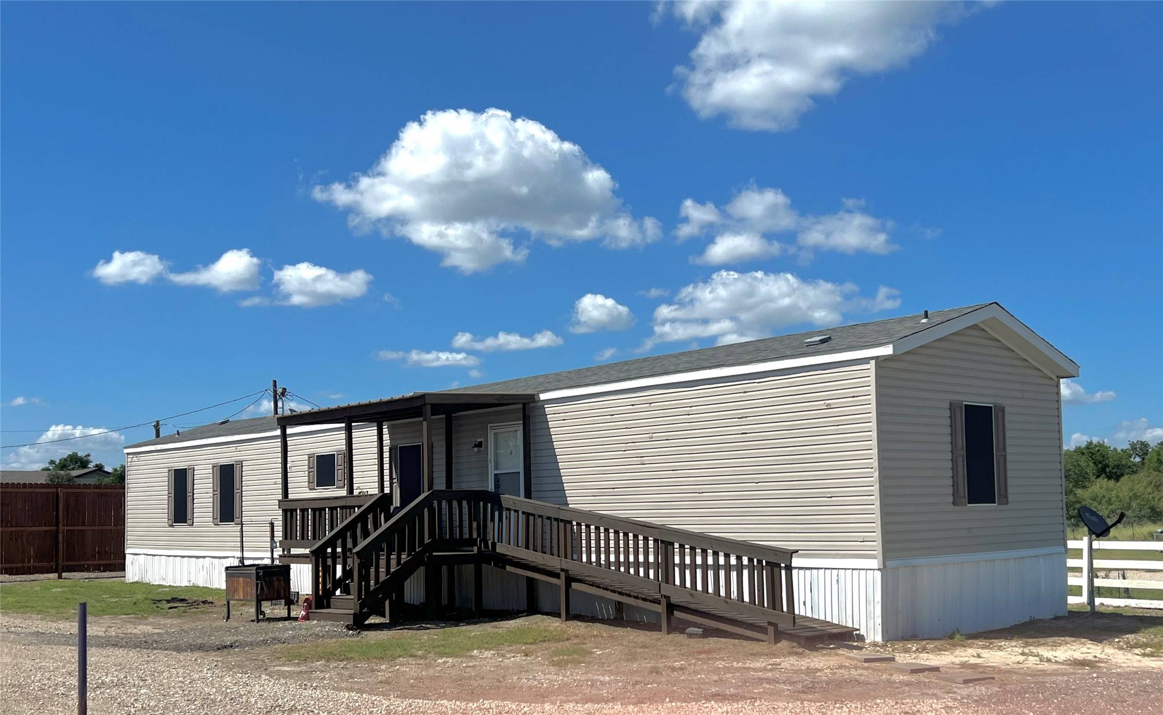 Somerville, TX 77879,379 FM 60 E