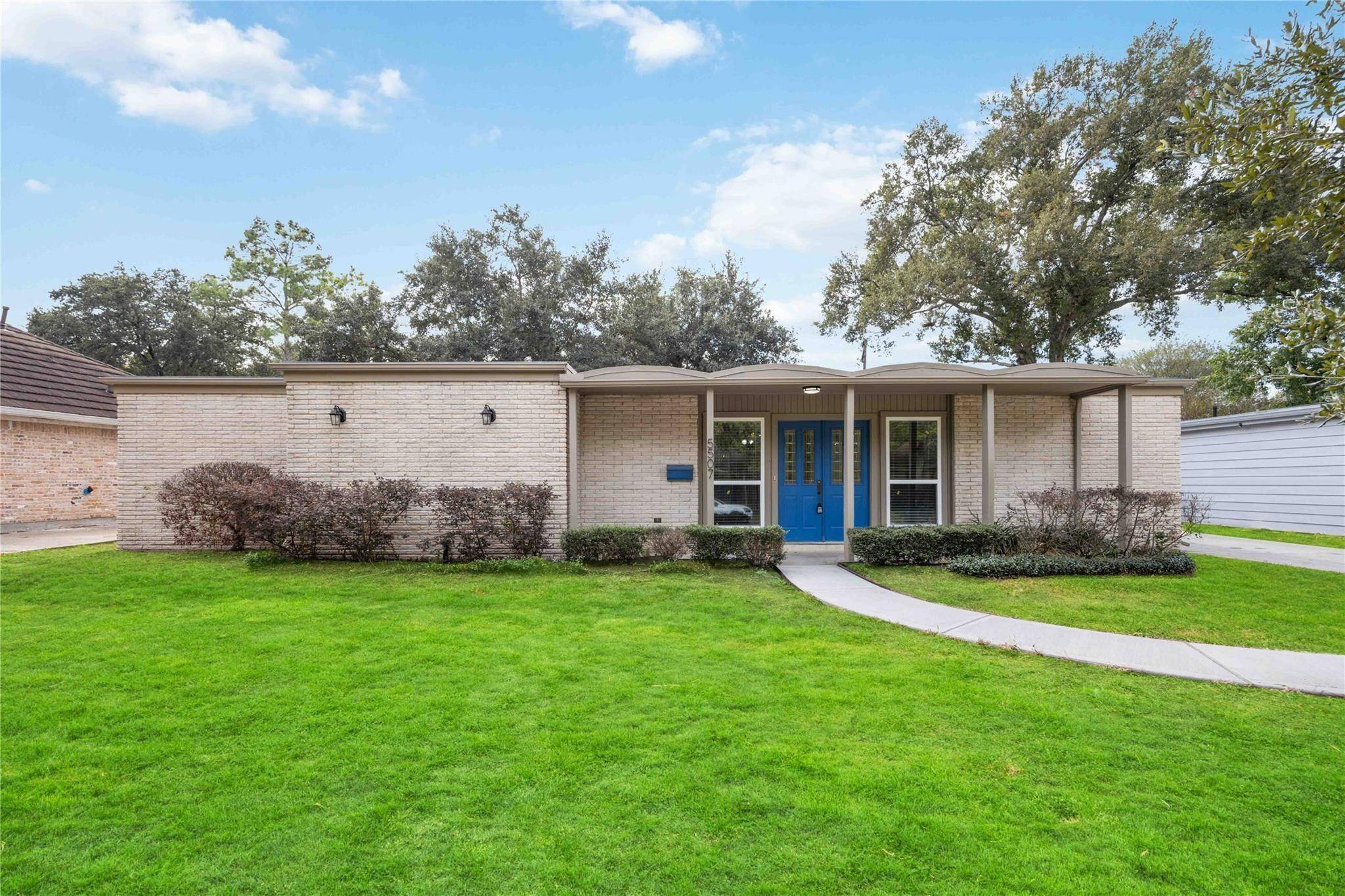 Houston, TX 77096,5507 Braesvalley DR