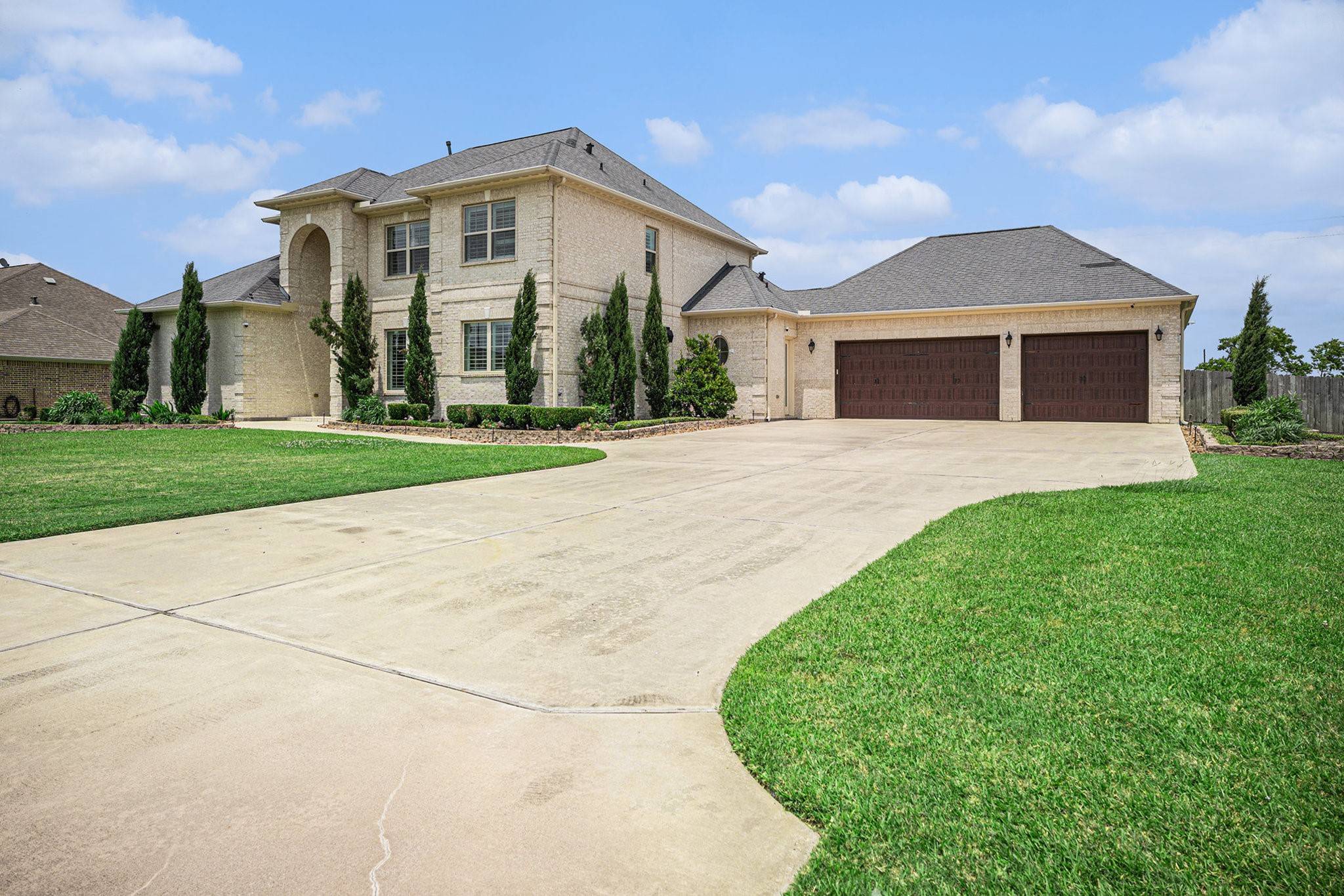 Mont Belvieu, TX 77535,11503 Kings Point BLVD
