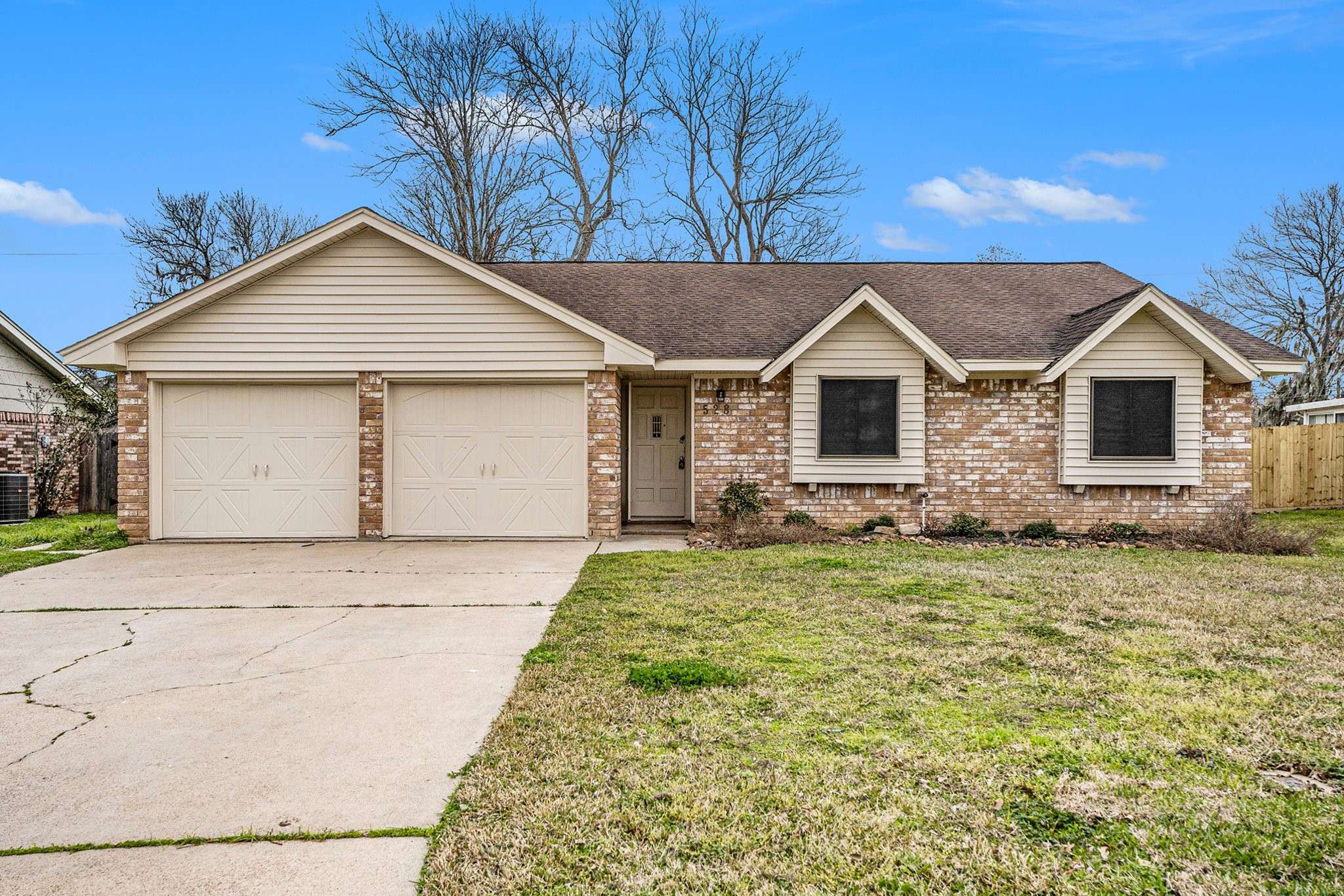 Lake Jackson, TX 77566,528 Daffodil ST