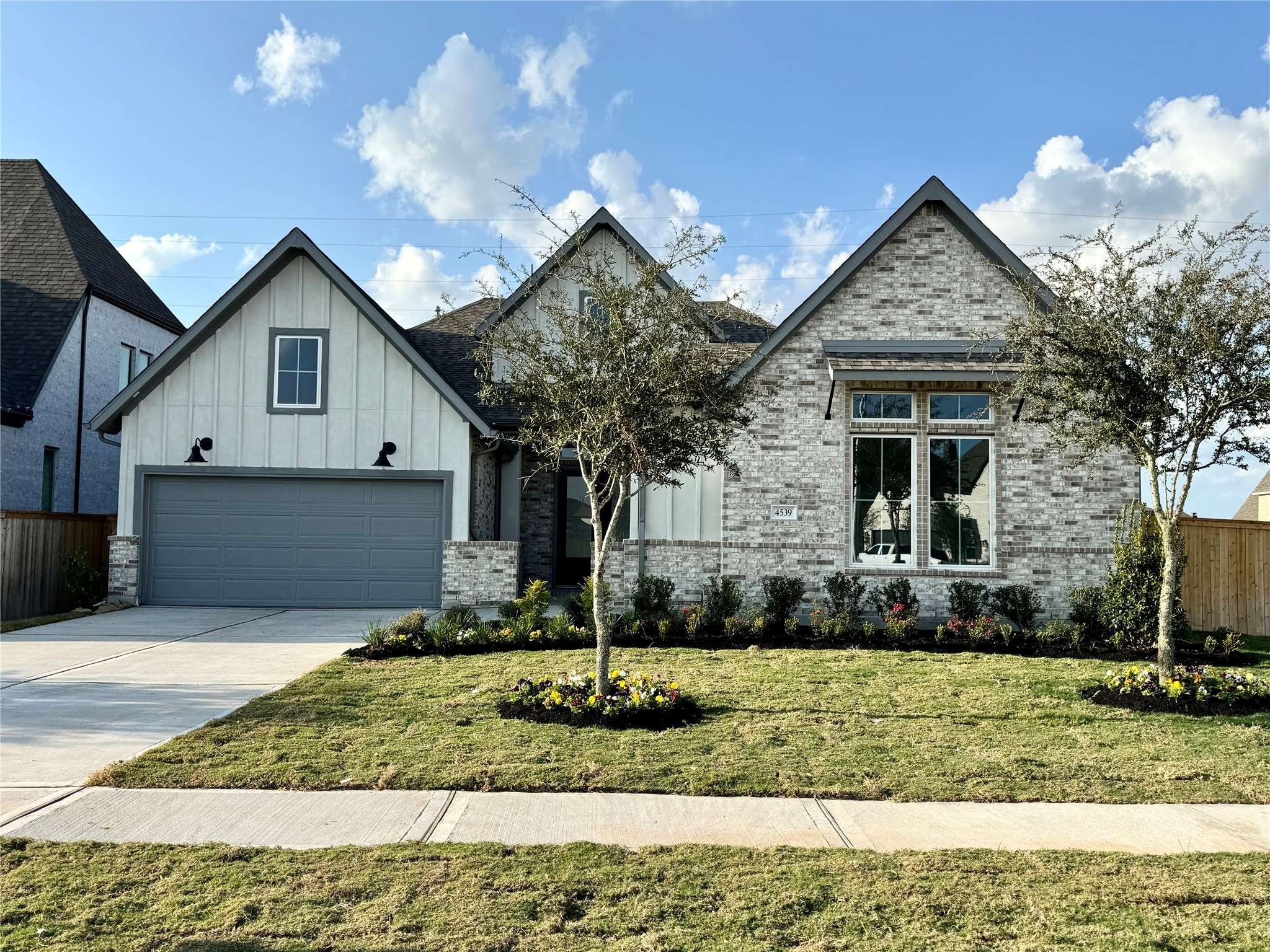 Fulshear, TX 77441,4539 Heather Crossing RD S