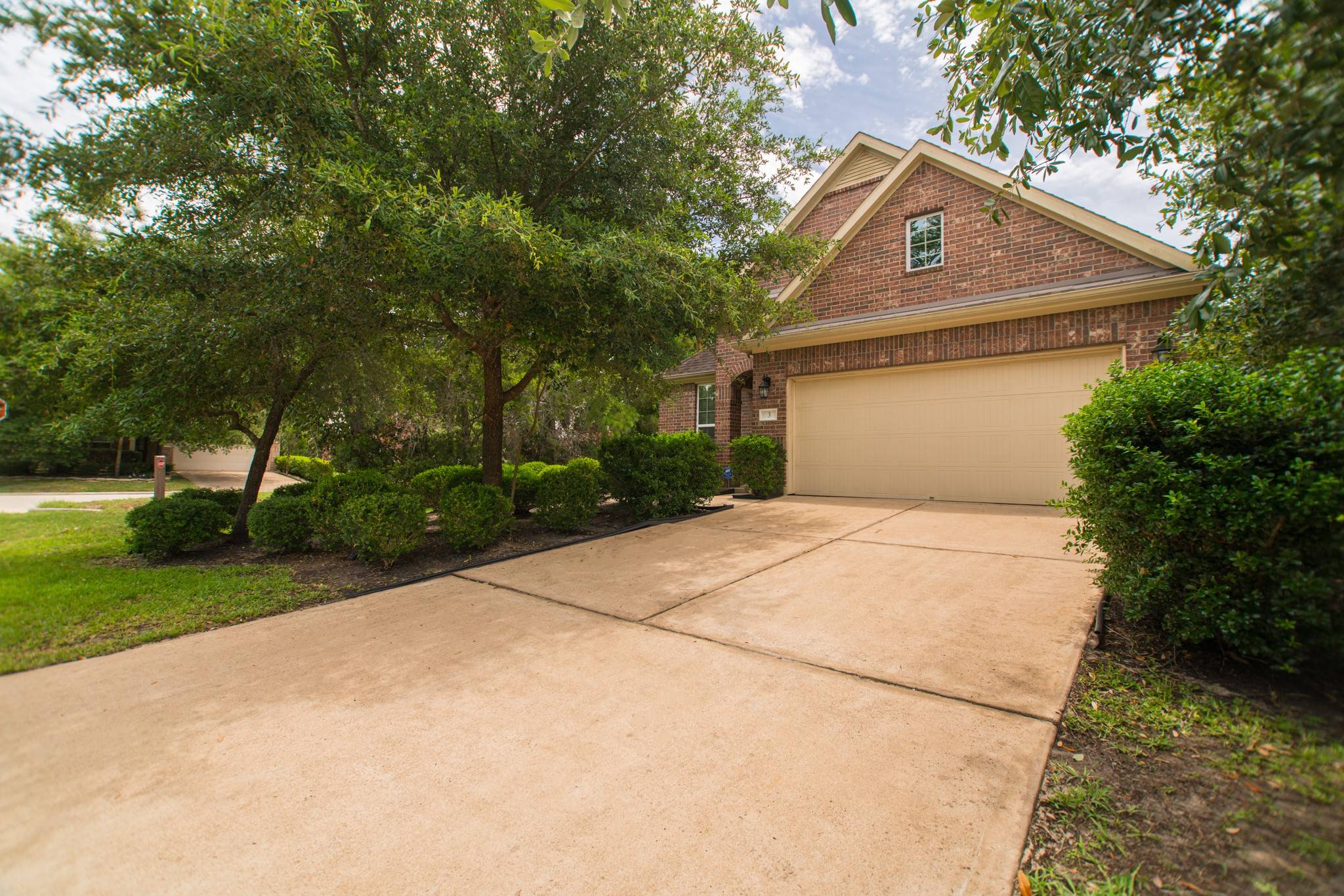 The Woodlands, TX 77375,3 Canterborough PL