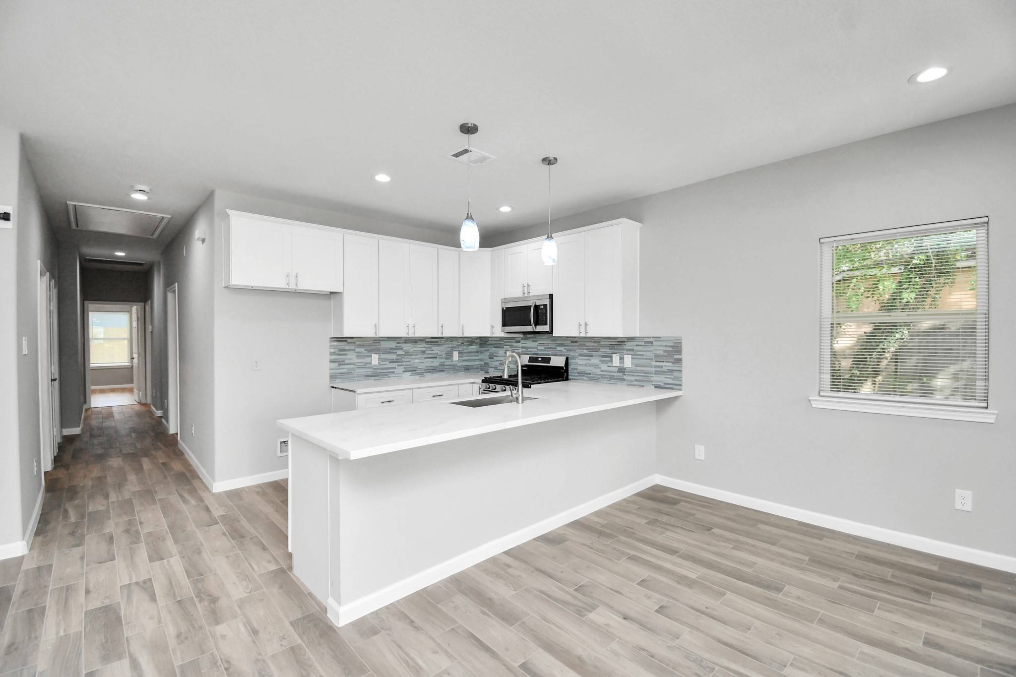 Houston, TX 77033,5941 Southlea ST