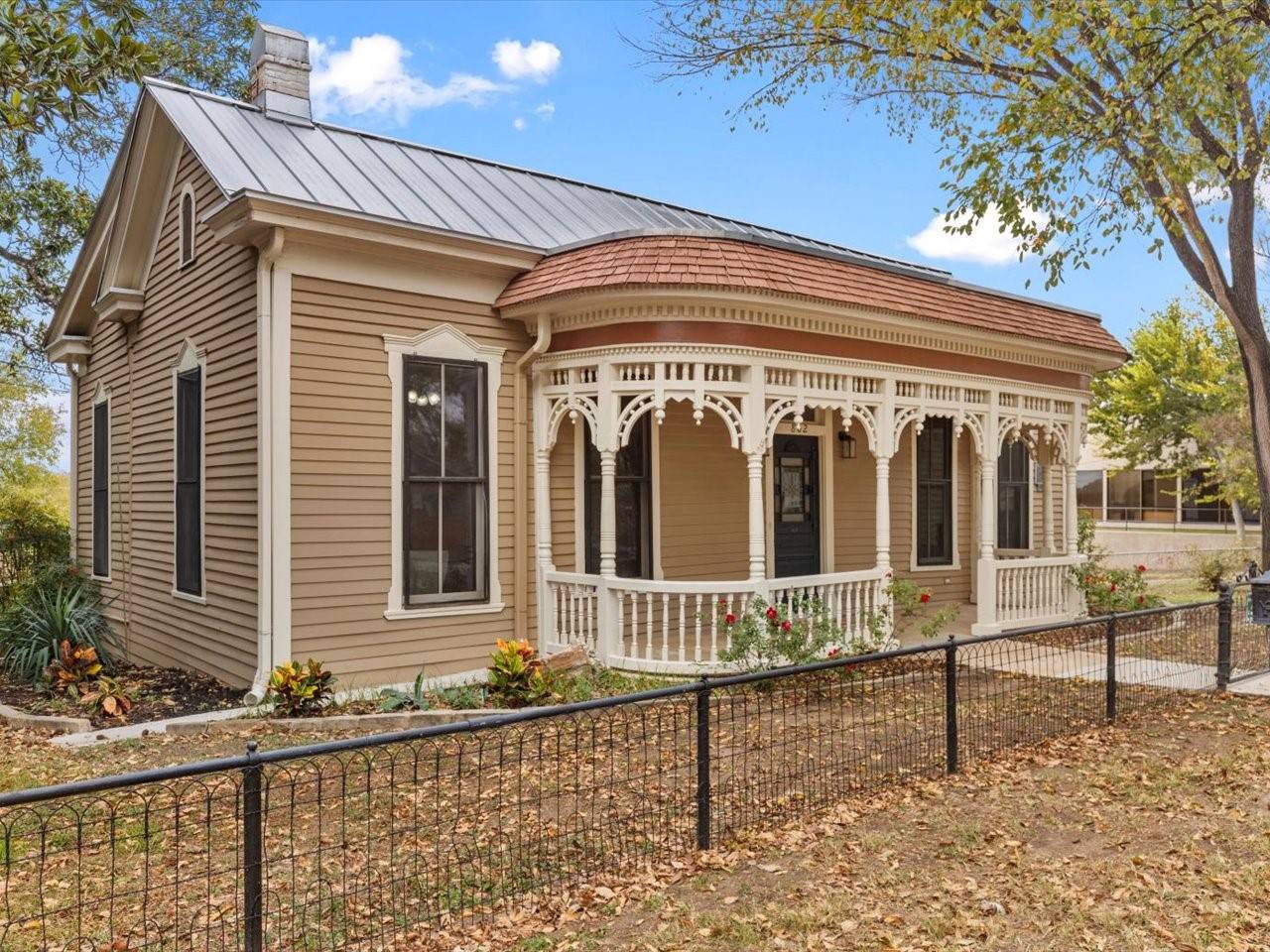 Bastrop, TX 78602,802 Main ST