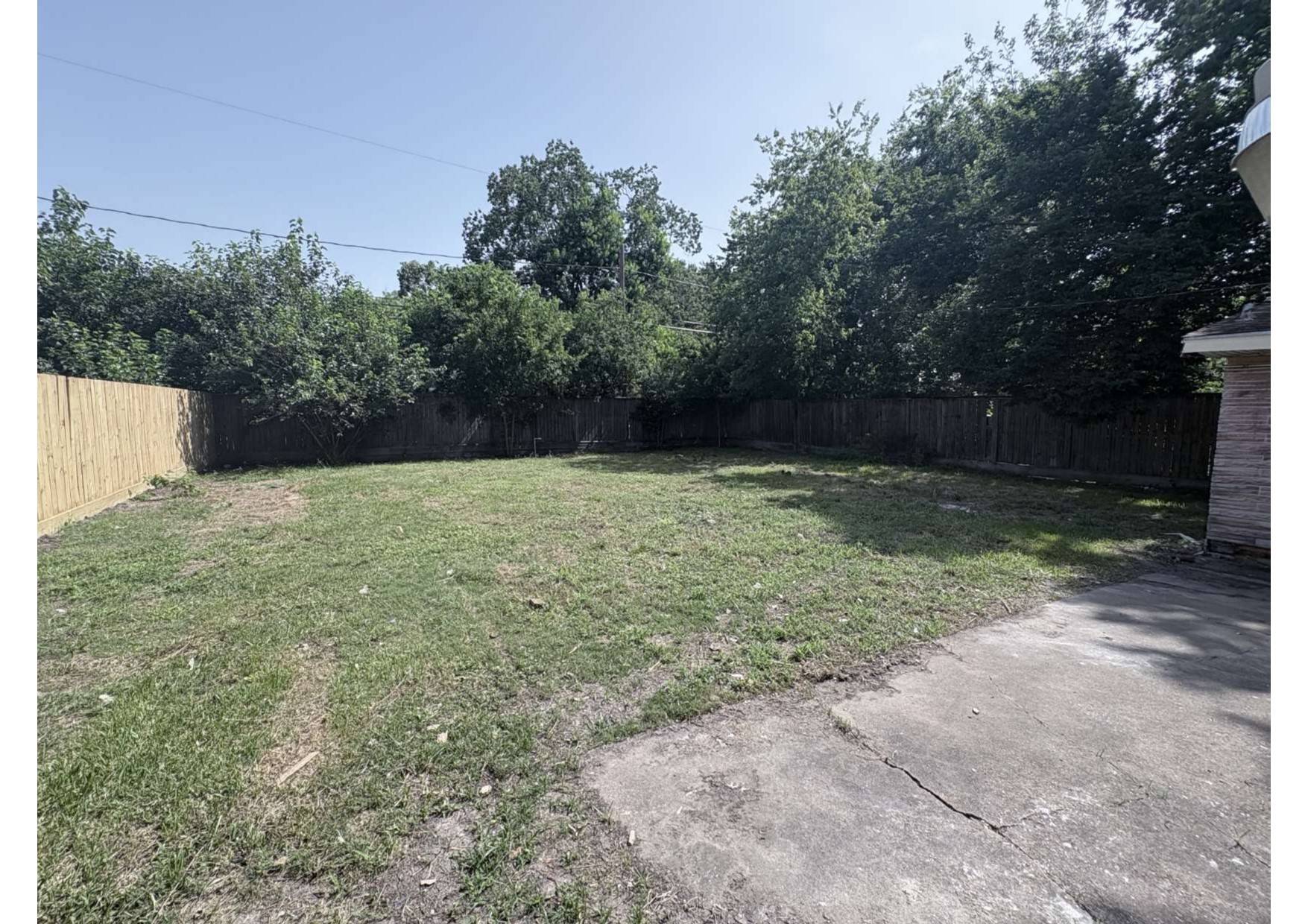 Houston, TX 77033,5923 Van Fleet ST