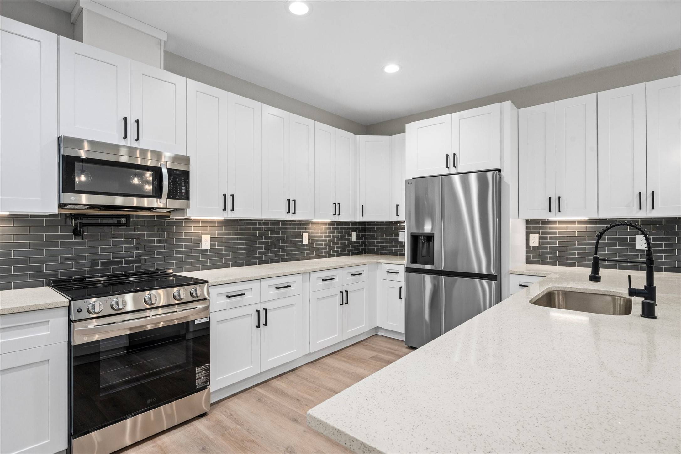 Splendora, TX 77372,25697 John Wayne DR