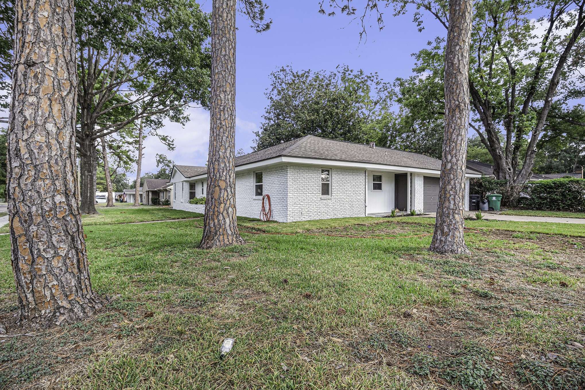 Houston, TX 77055,9921 Westview Dr DR