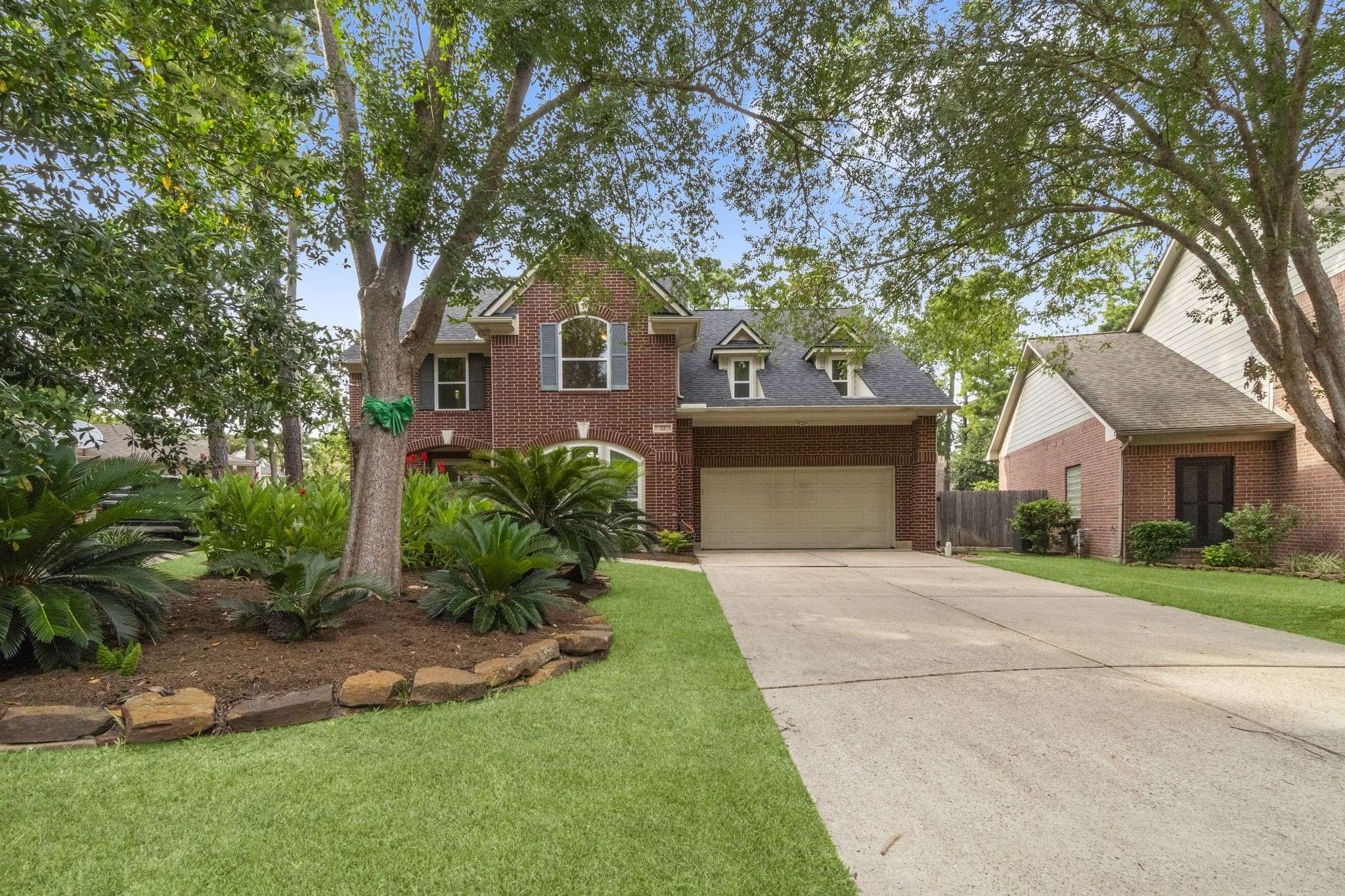 The Woodlands, TX 77382,22 Royal Ridge Place