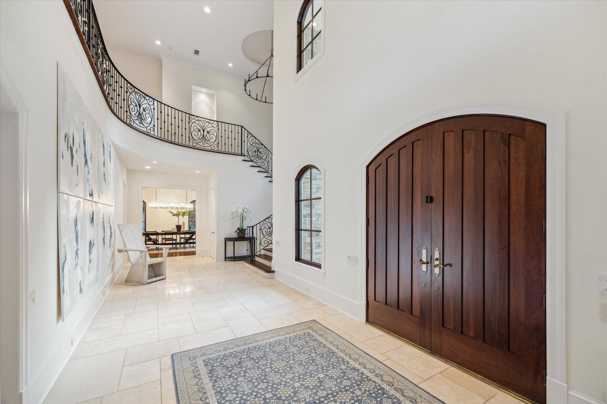 Houston, TX 77019,1039 Kirby DR