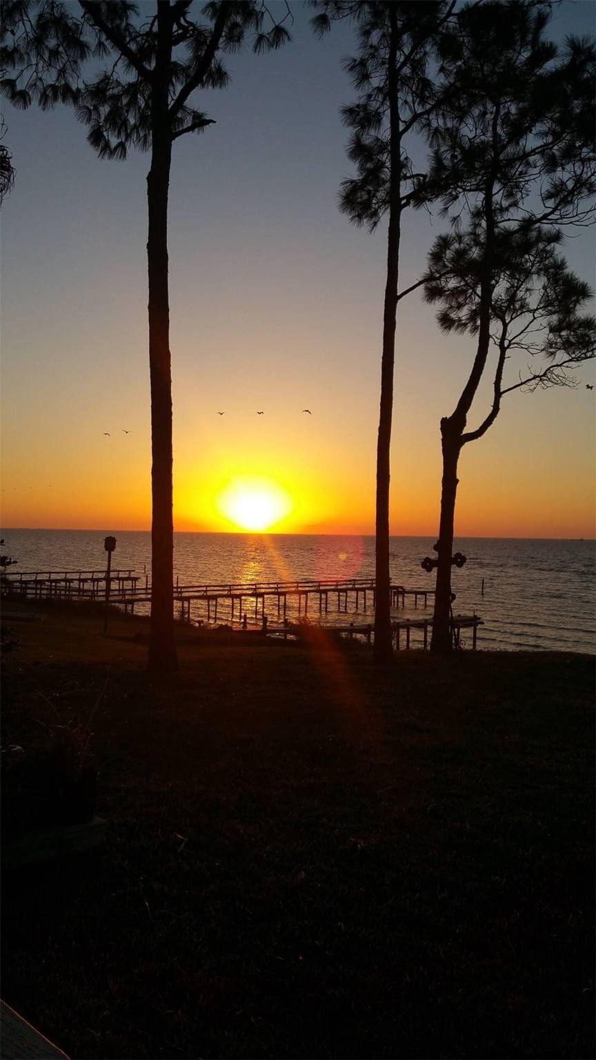 Beach City, TX 77523,8614 Ocean DR