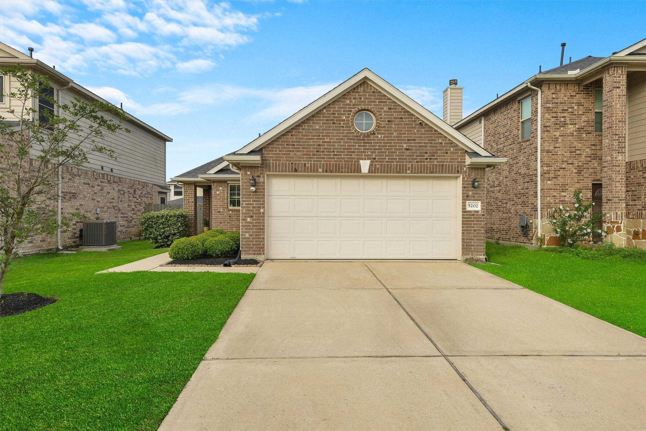 Bacliff, TX 77518,5202 Gulf Stream LN
