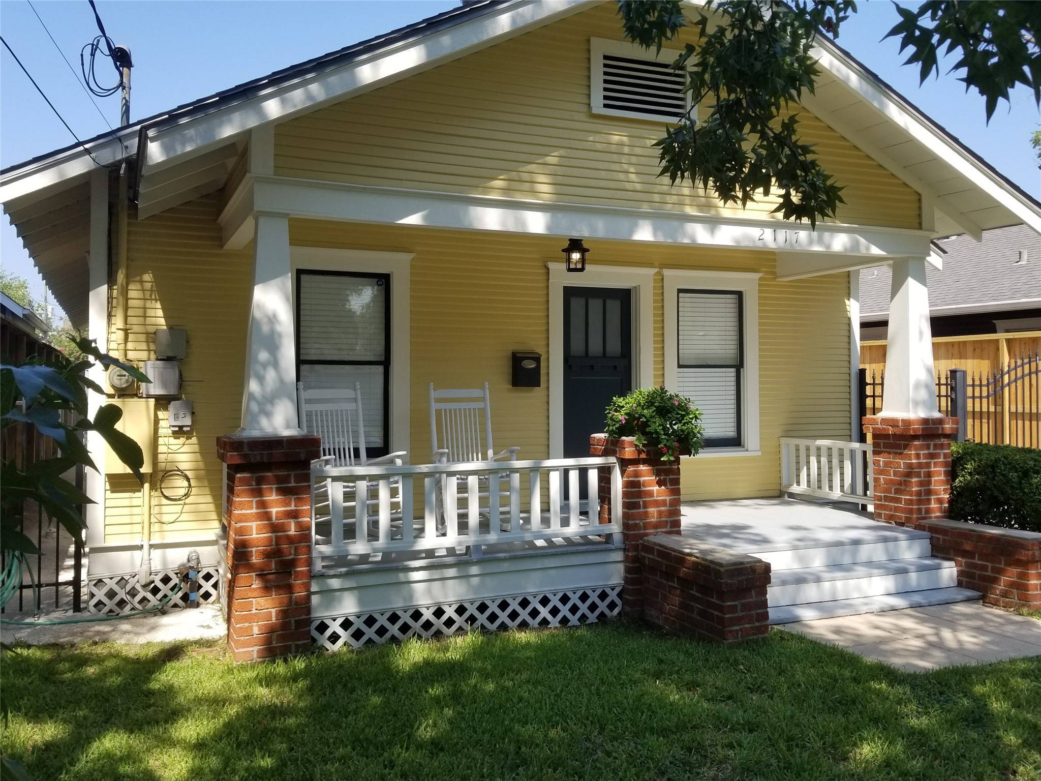 Houston, TX 77008,2117 Gostick ST