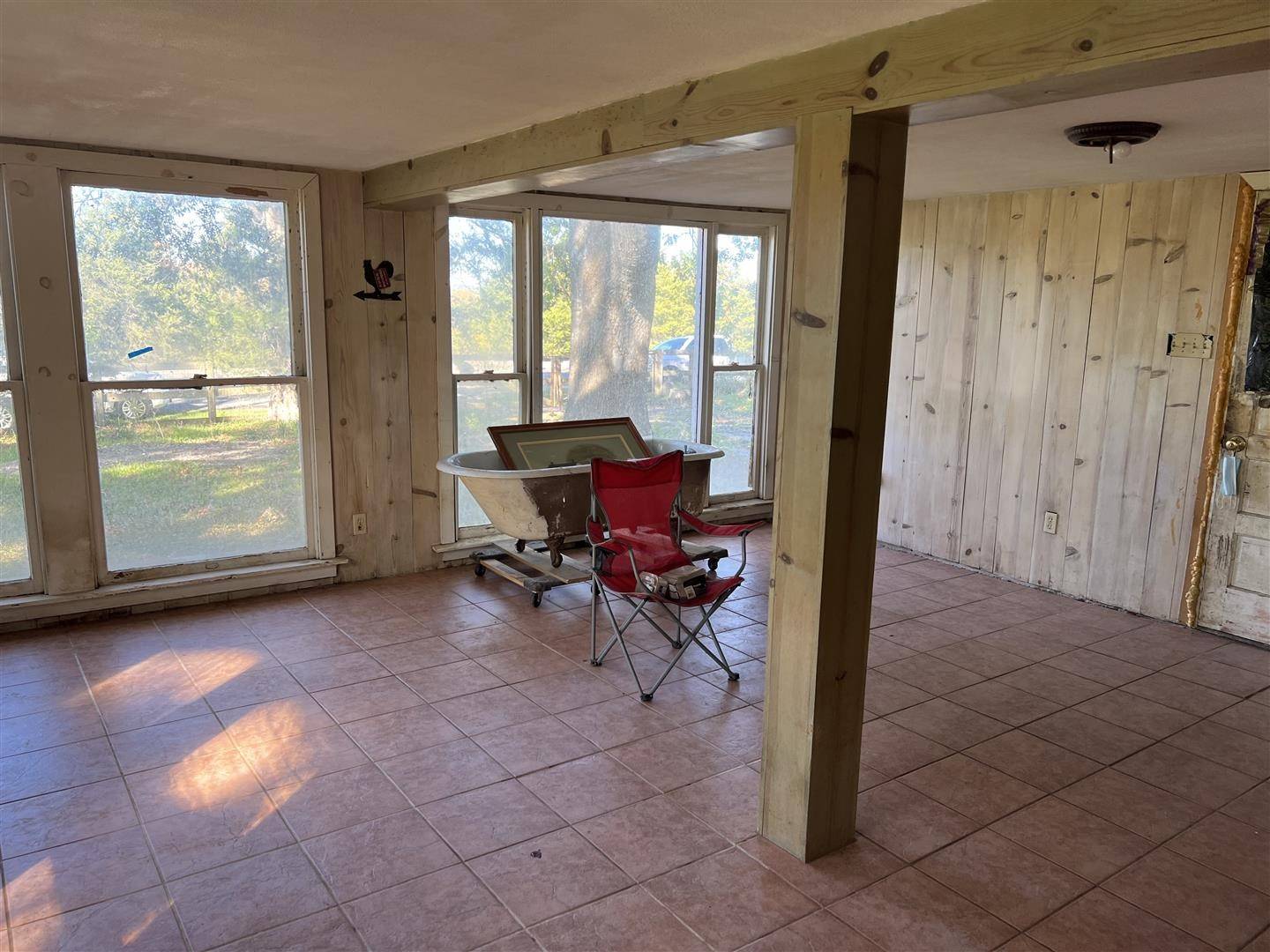 Brenham, TX 77833,6300 Highway 105