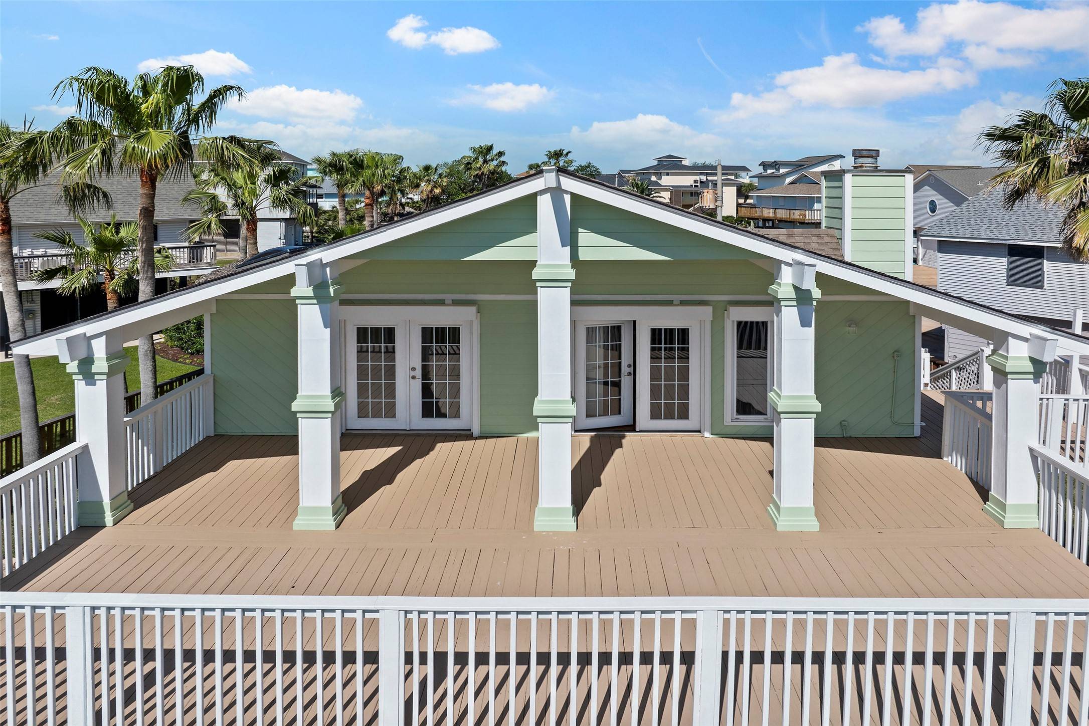 Tiki Island, TX 77554,1303 Coral Way