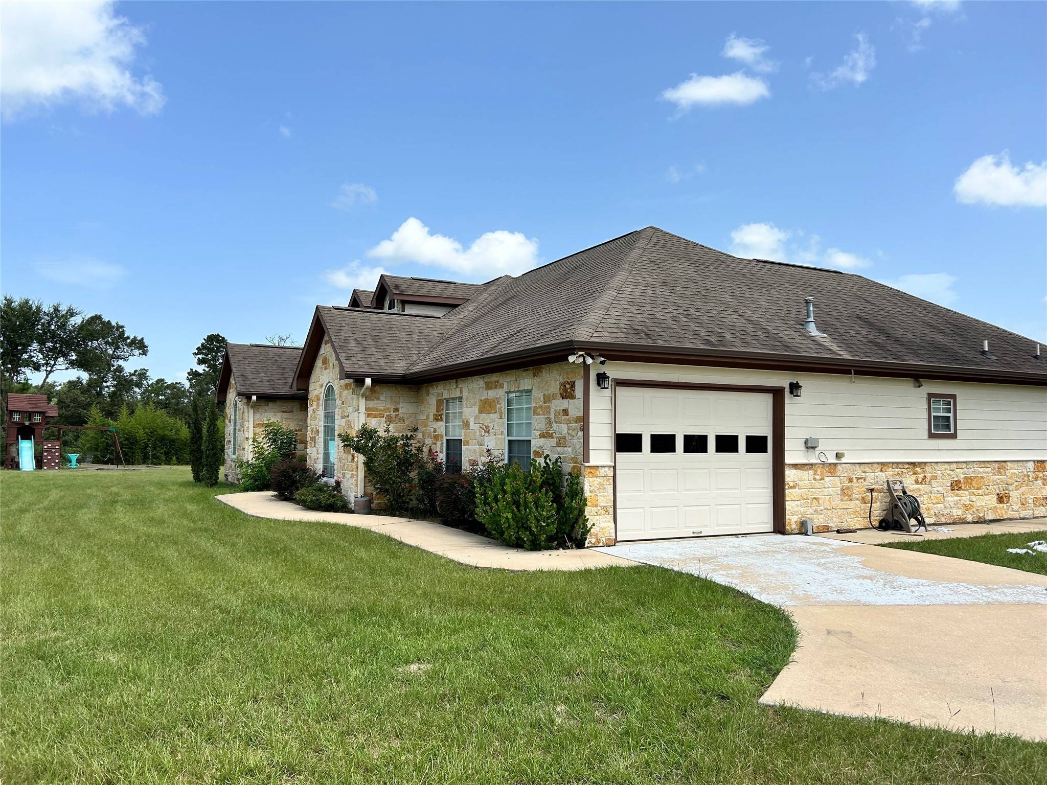 Navasota, TX 77868,6814 Millstone DR