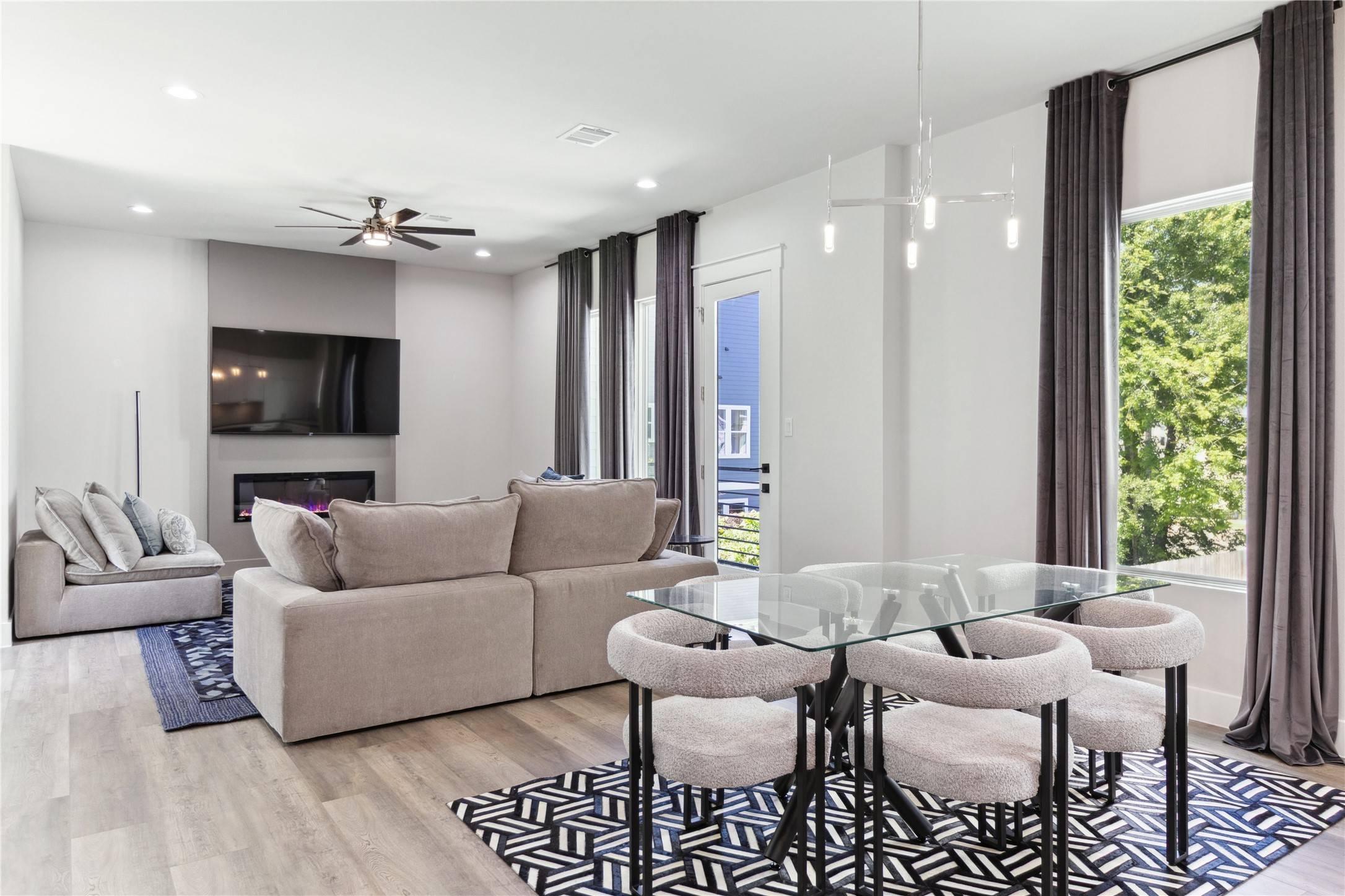 Houston, TX 77003,2508 Gray ST