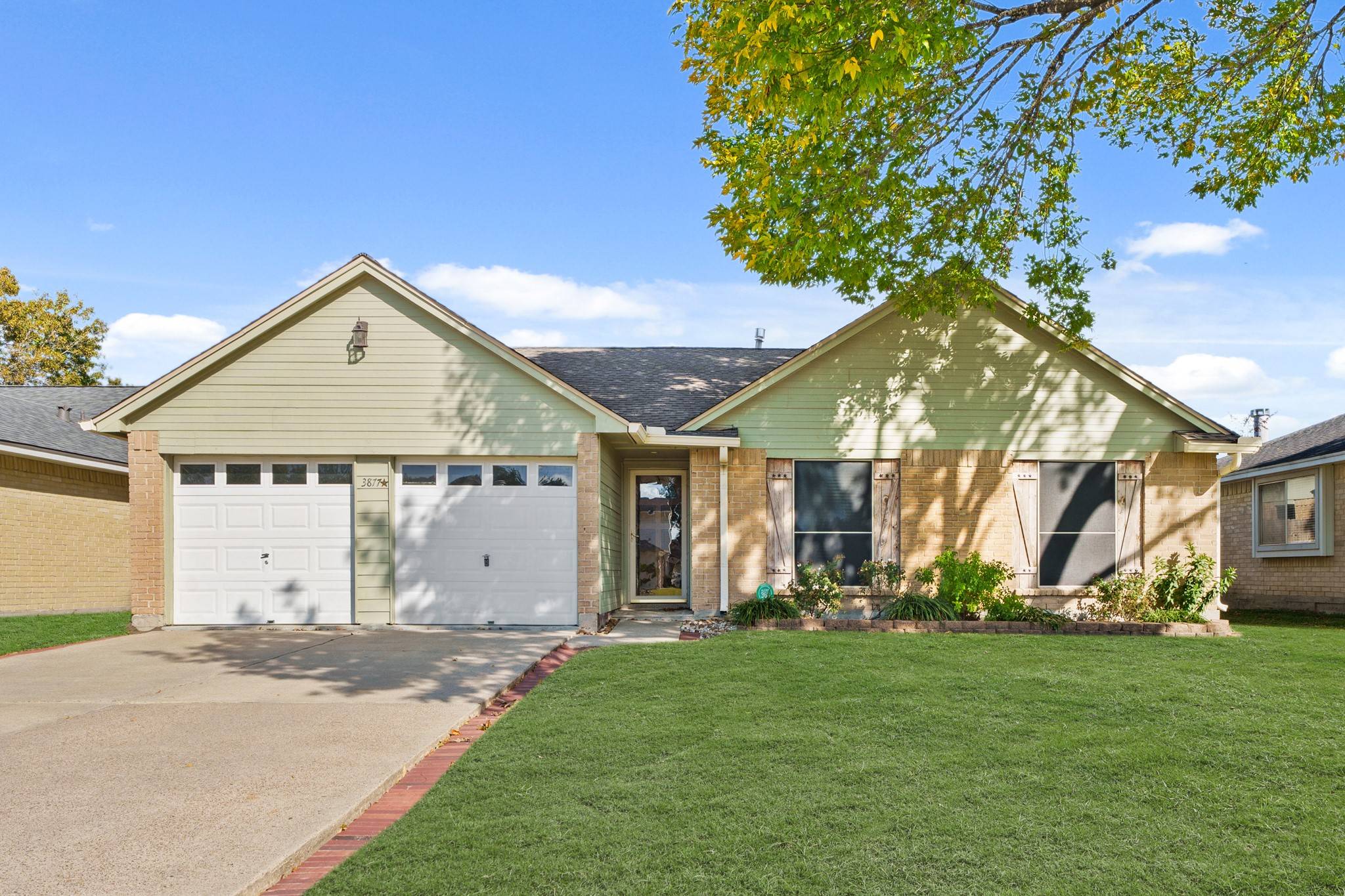 La Porte, TX 77571,3877 Pecan CIR