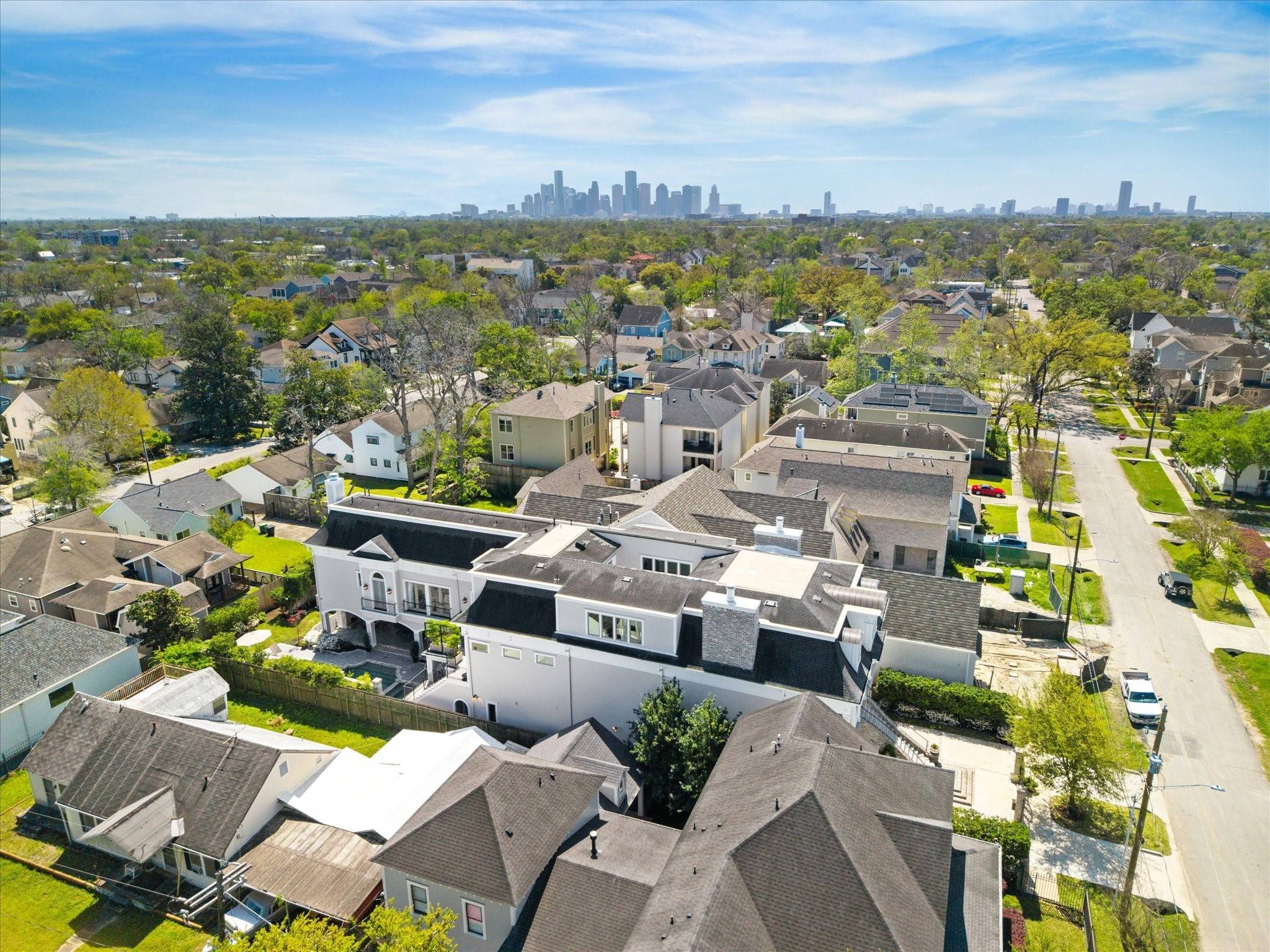 Houston, TX 77008,2222 Oxford ST