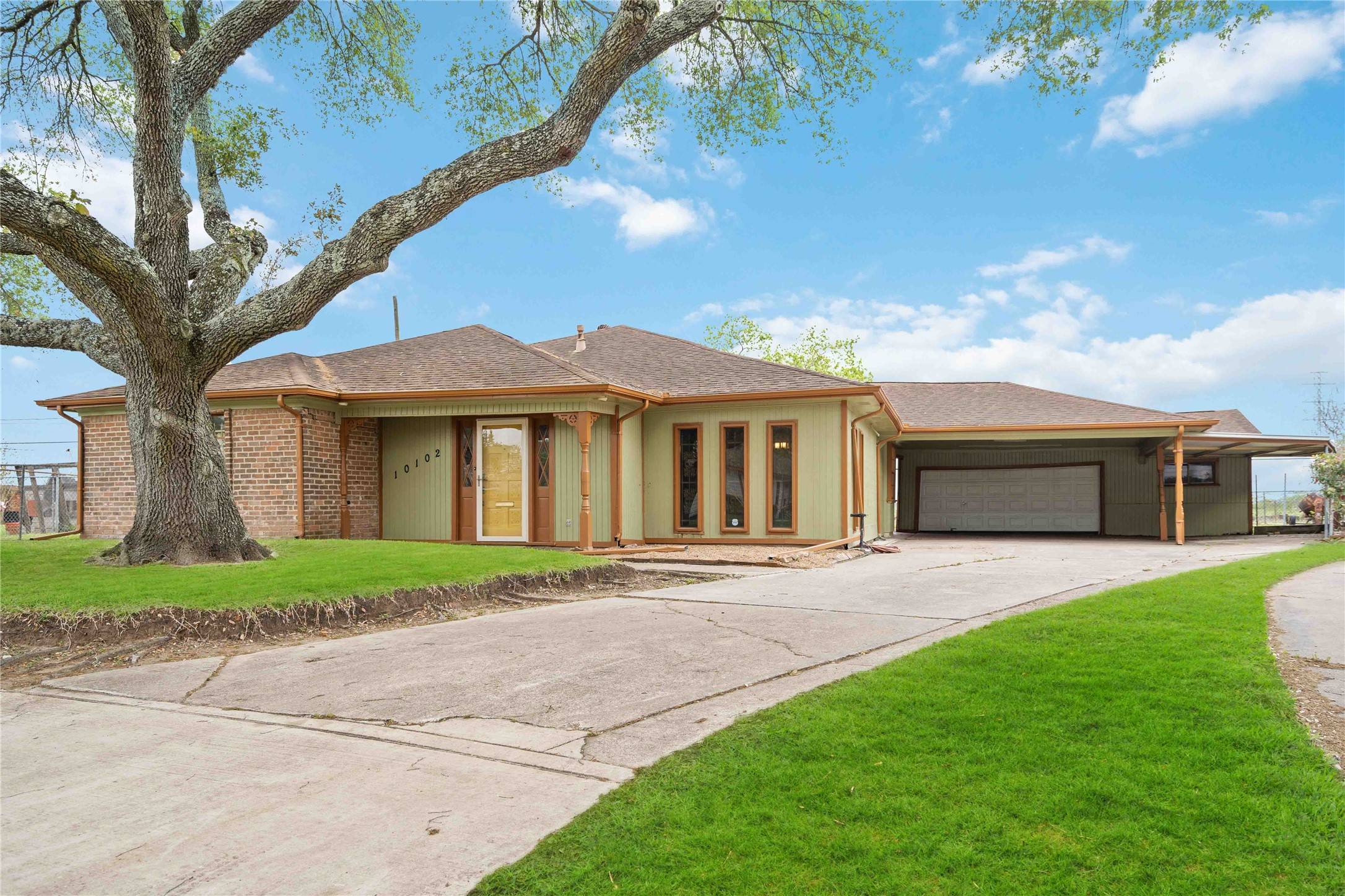 Houston, TX 77051,10102 Buffum ST